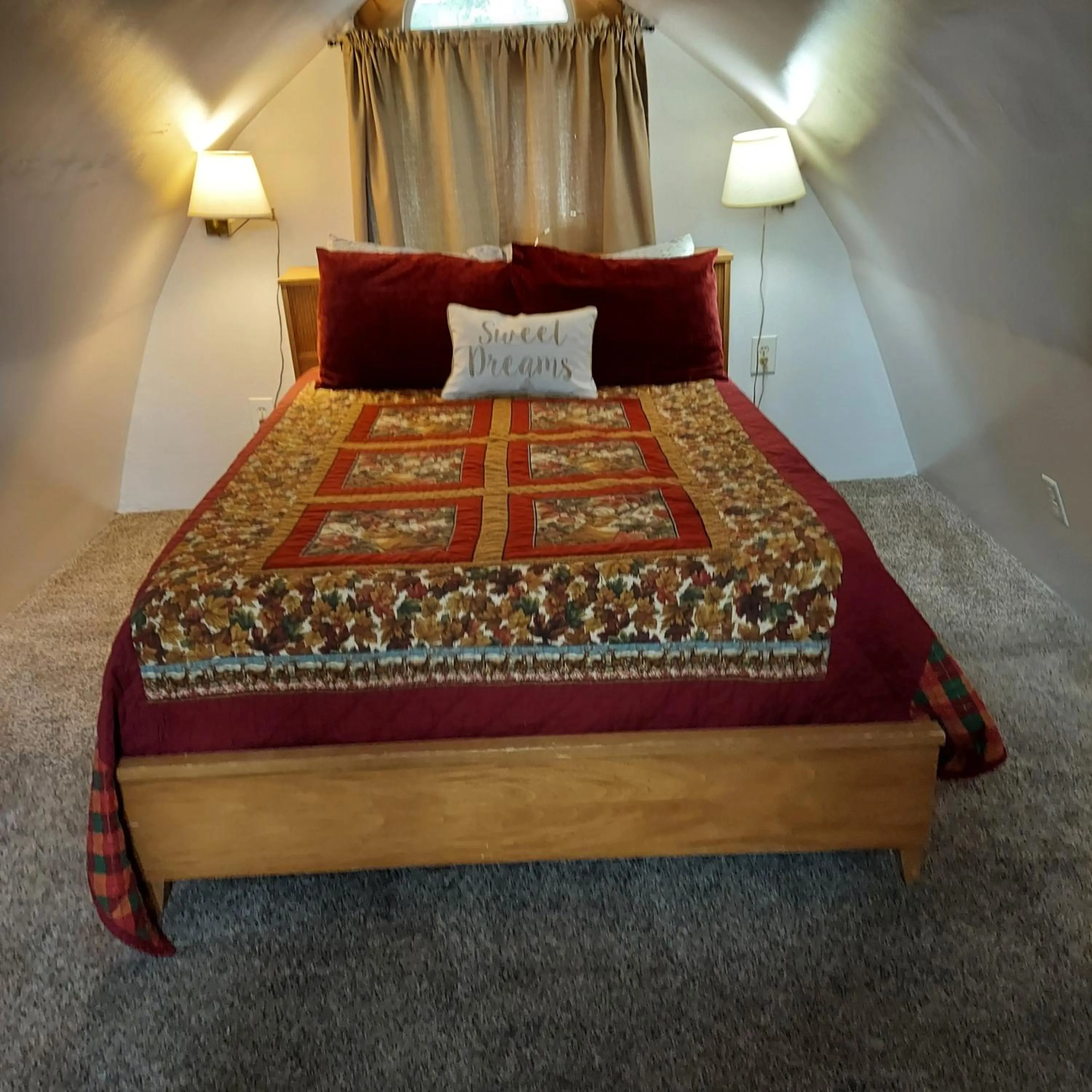 Bed in Three Bears Inn