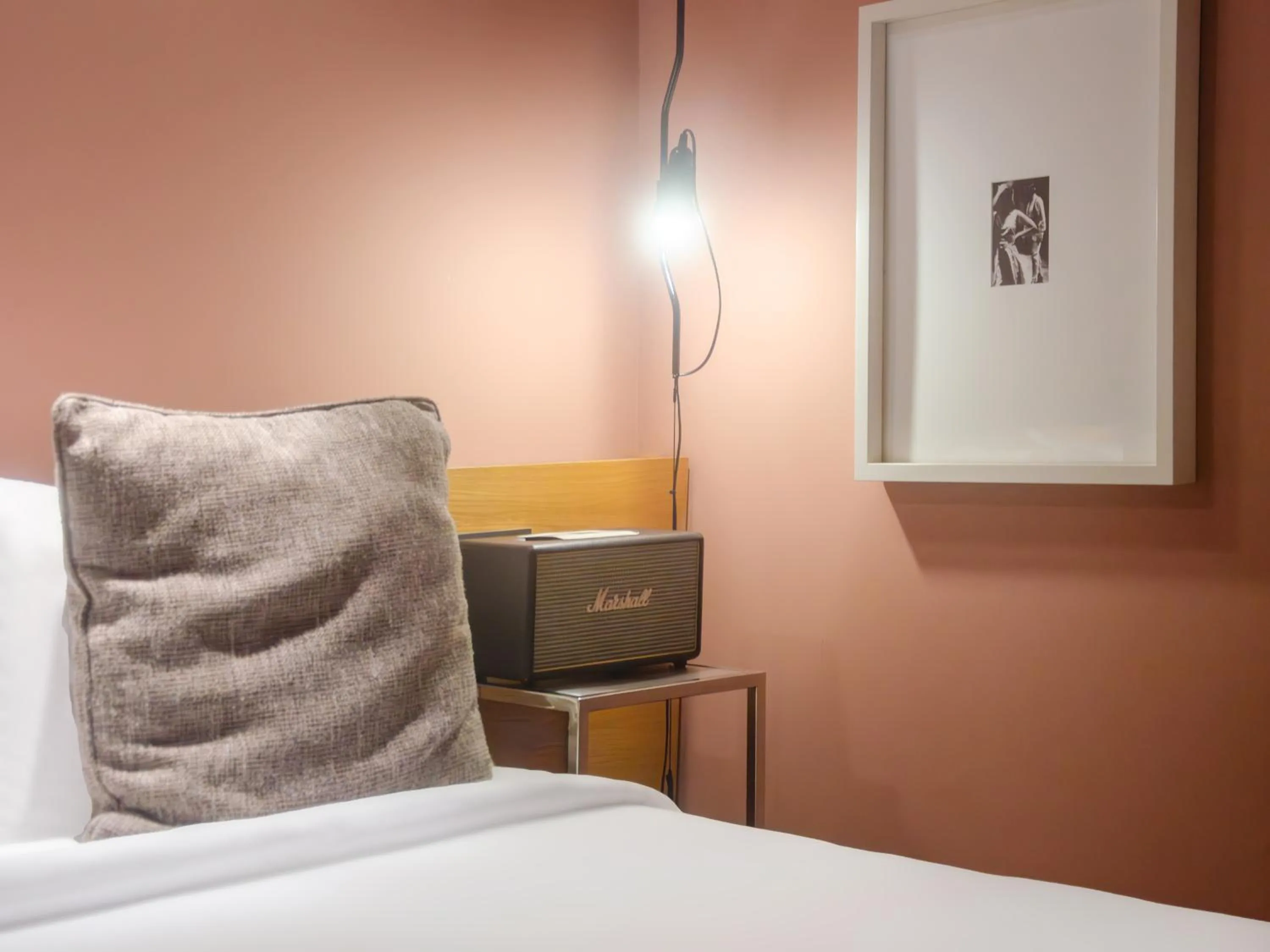 Bedroom, Bed in Browns Downtown Hotel