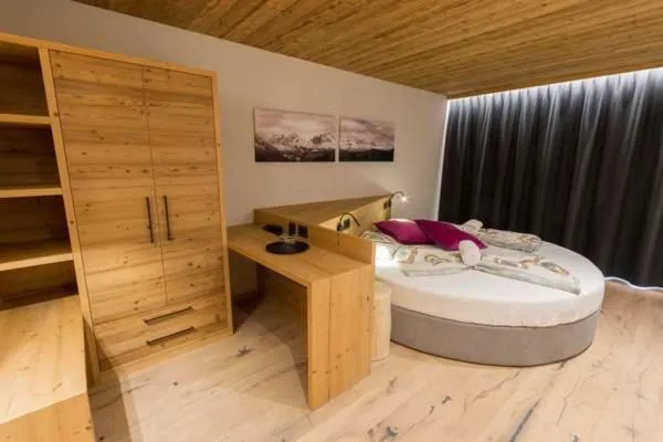 Bed in Arnica Mountain Hotel