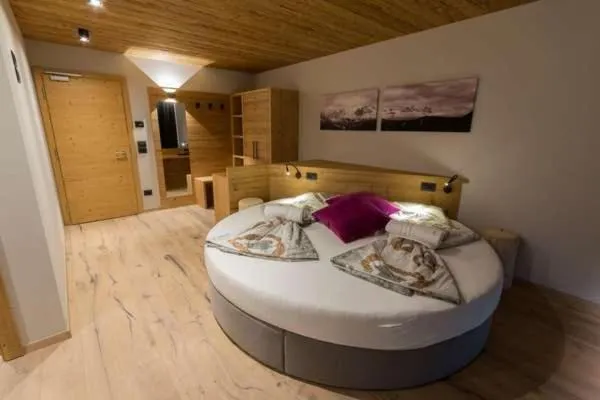 Bed in Arnica Mountain Hotel