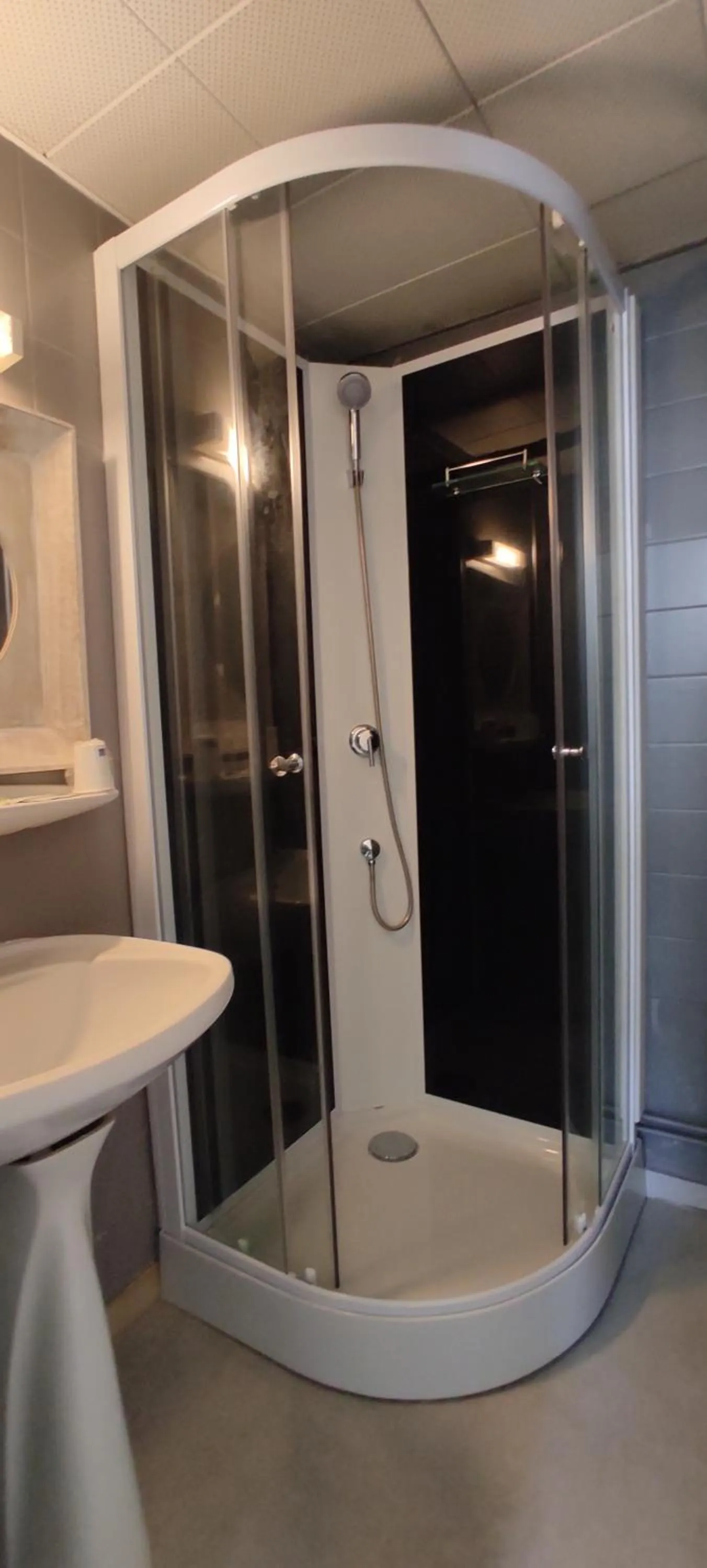 Bathroom in Hotel Luxembourg