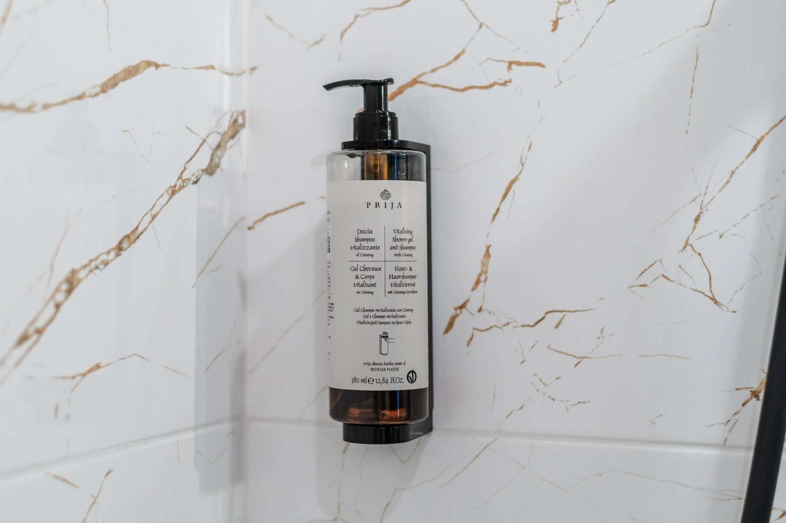 No 28 Rooms & Apartments