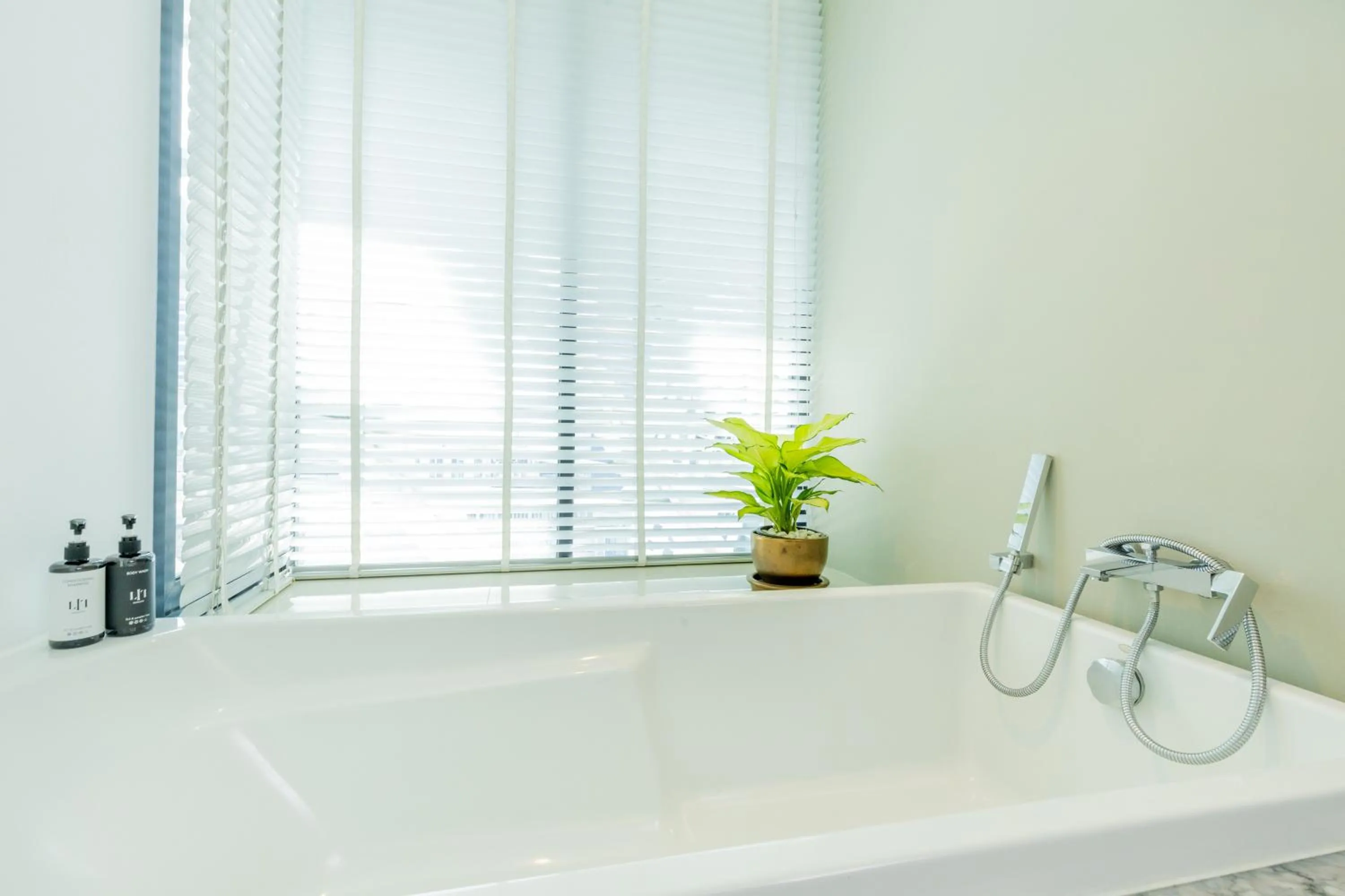 Bathroom in LiT BANGKOK Hotel