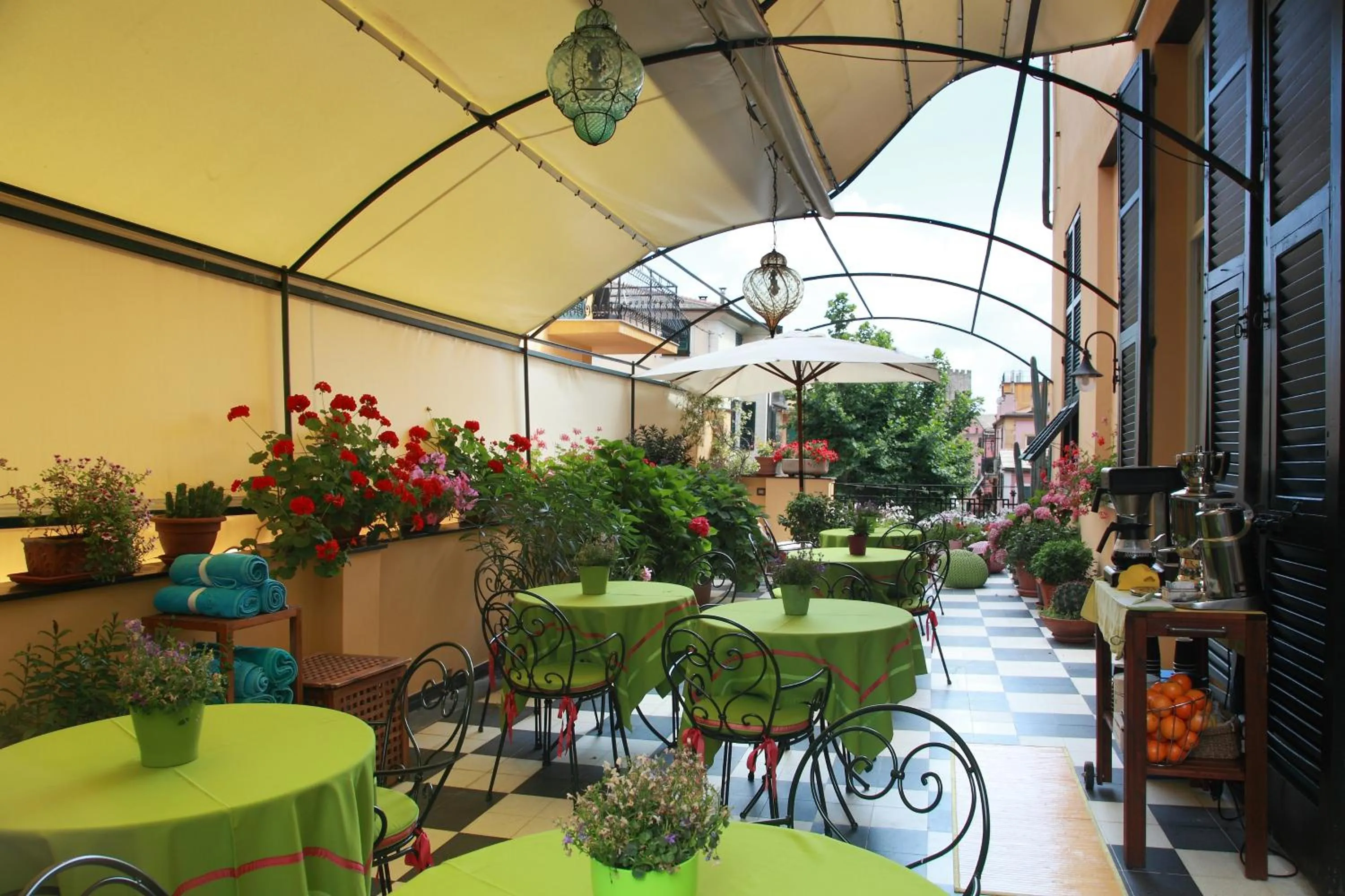 Patio in Locanda Il Maestrale