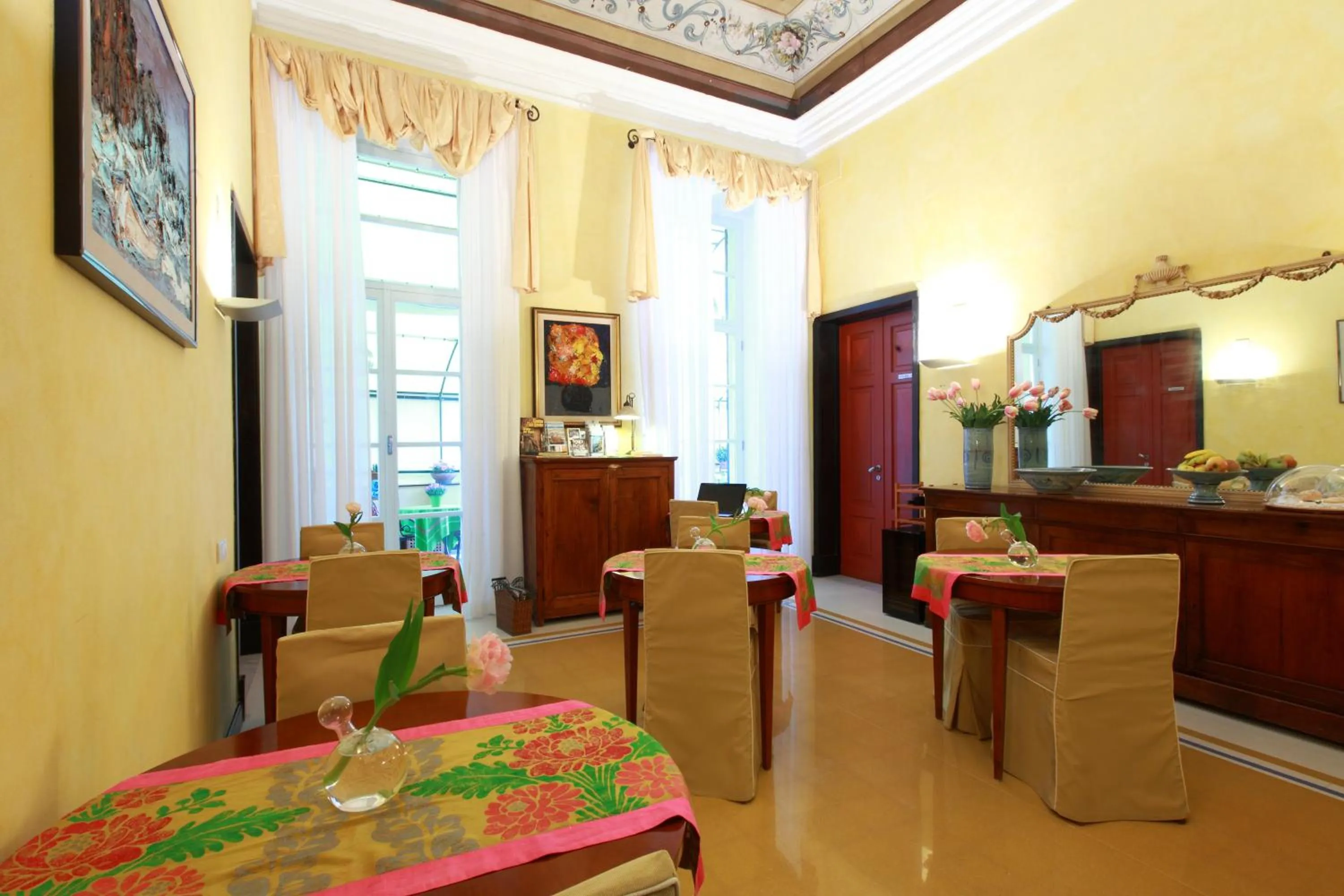 Restaurant/places to eat in Locanda Il Maestrale