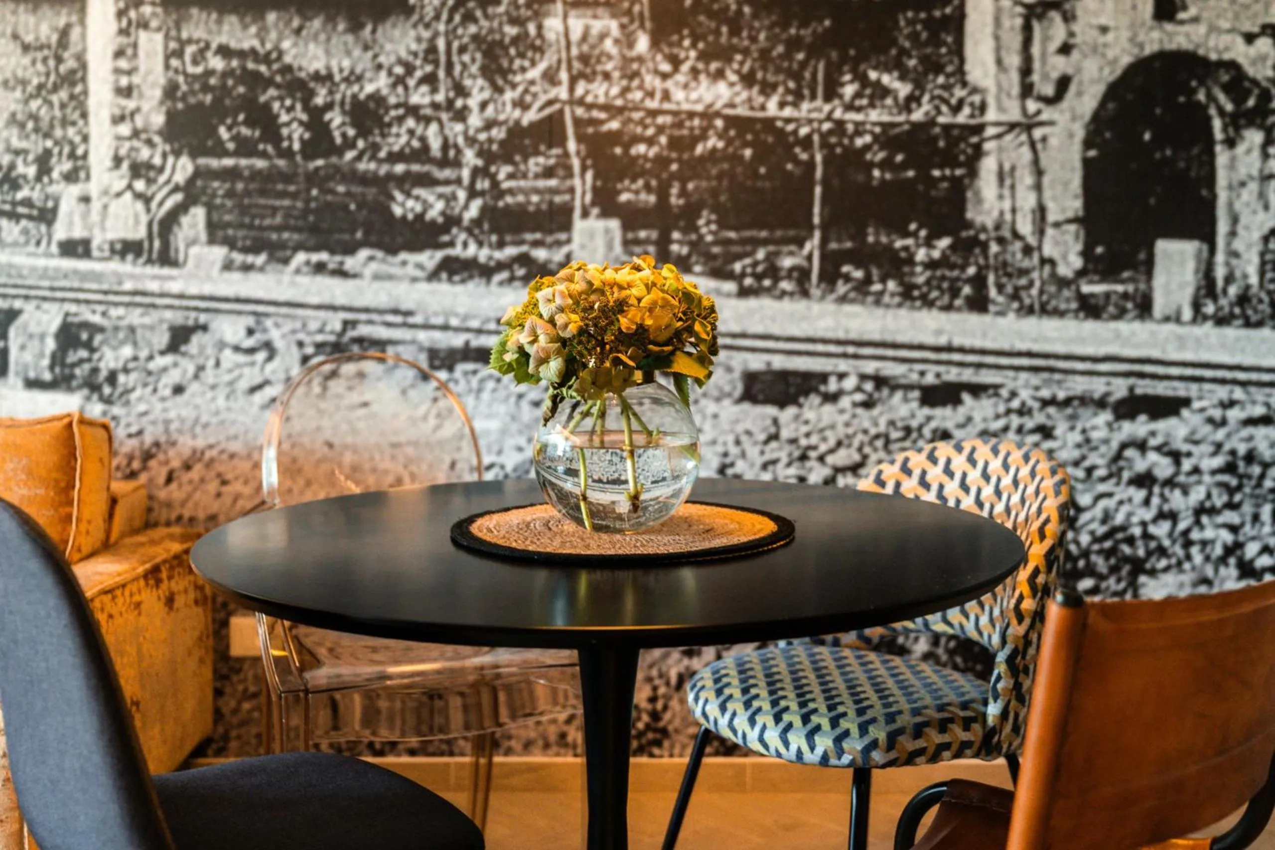 Dining area in goldfinger + suites