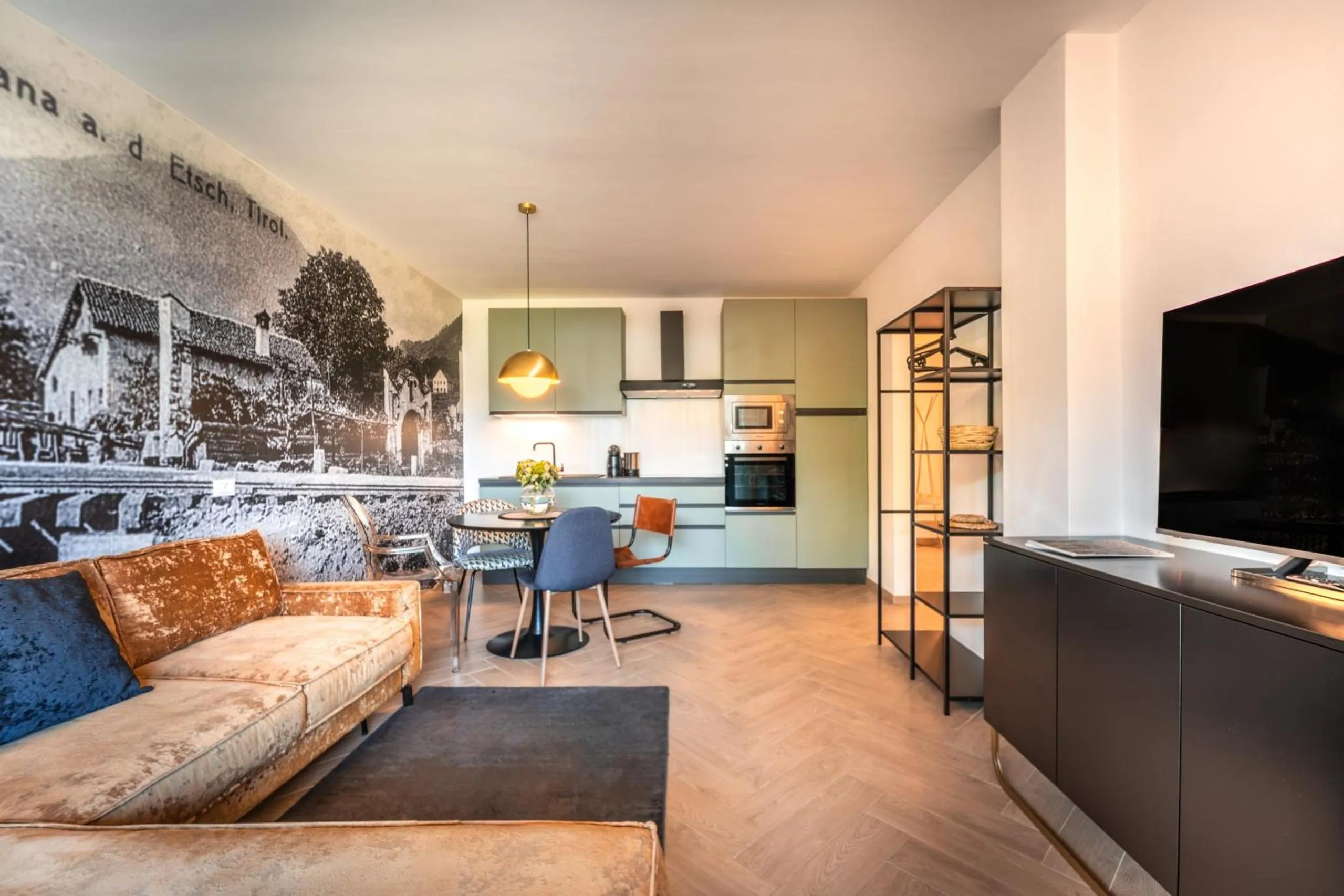 Kitchen or kitchenette in goldfinger + suites