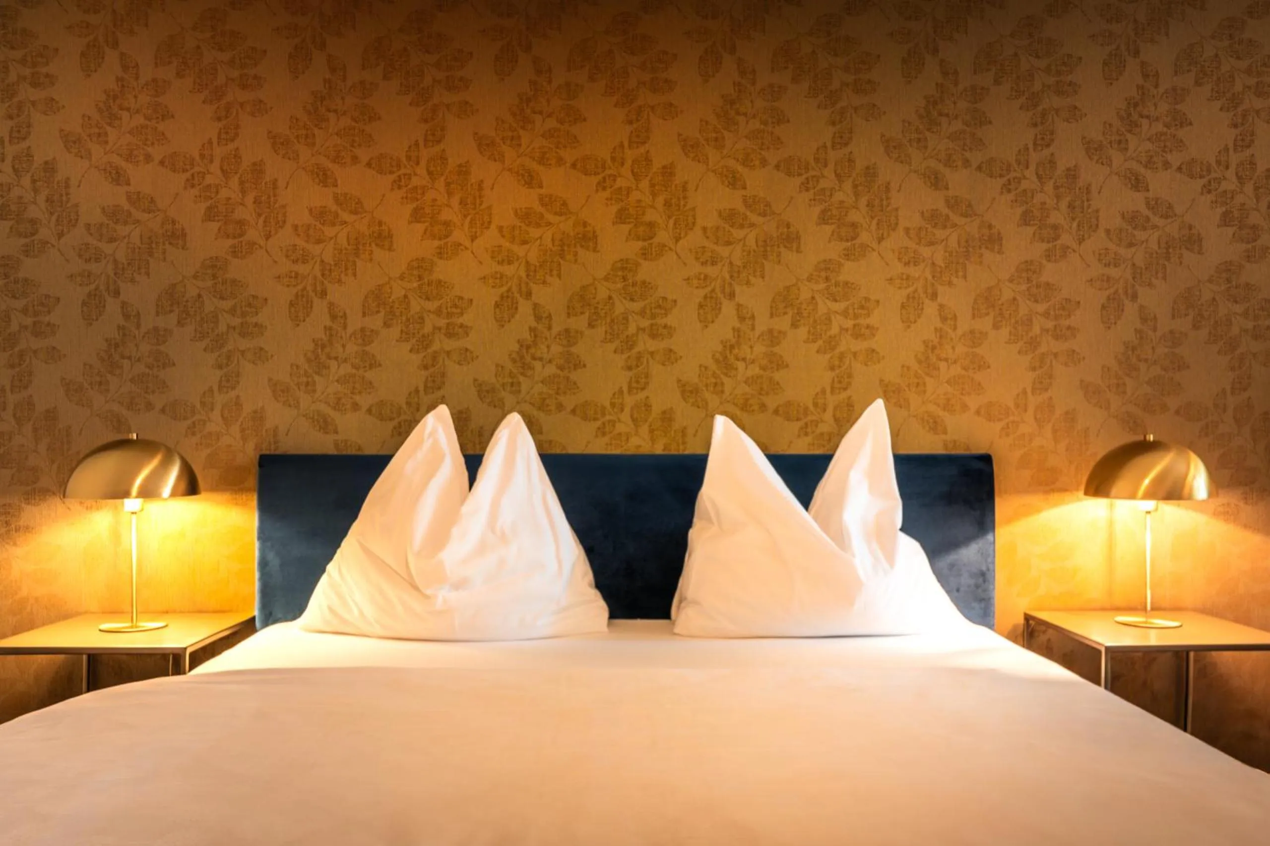 Bed in goldfinger + suites