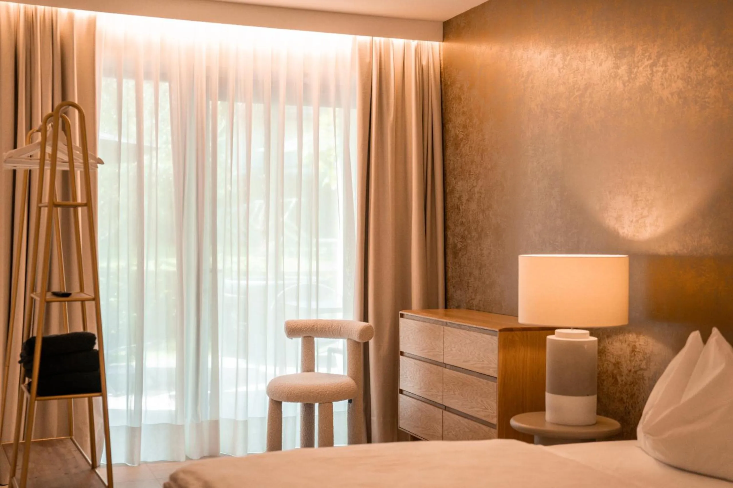 Bedroom, Bed in goldfinger + suites