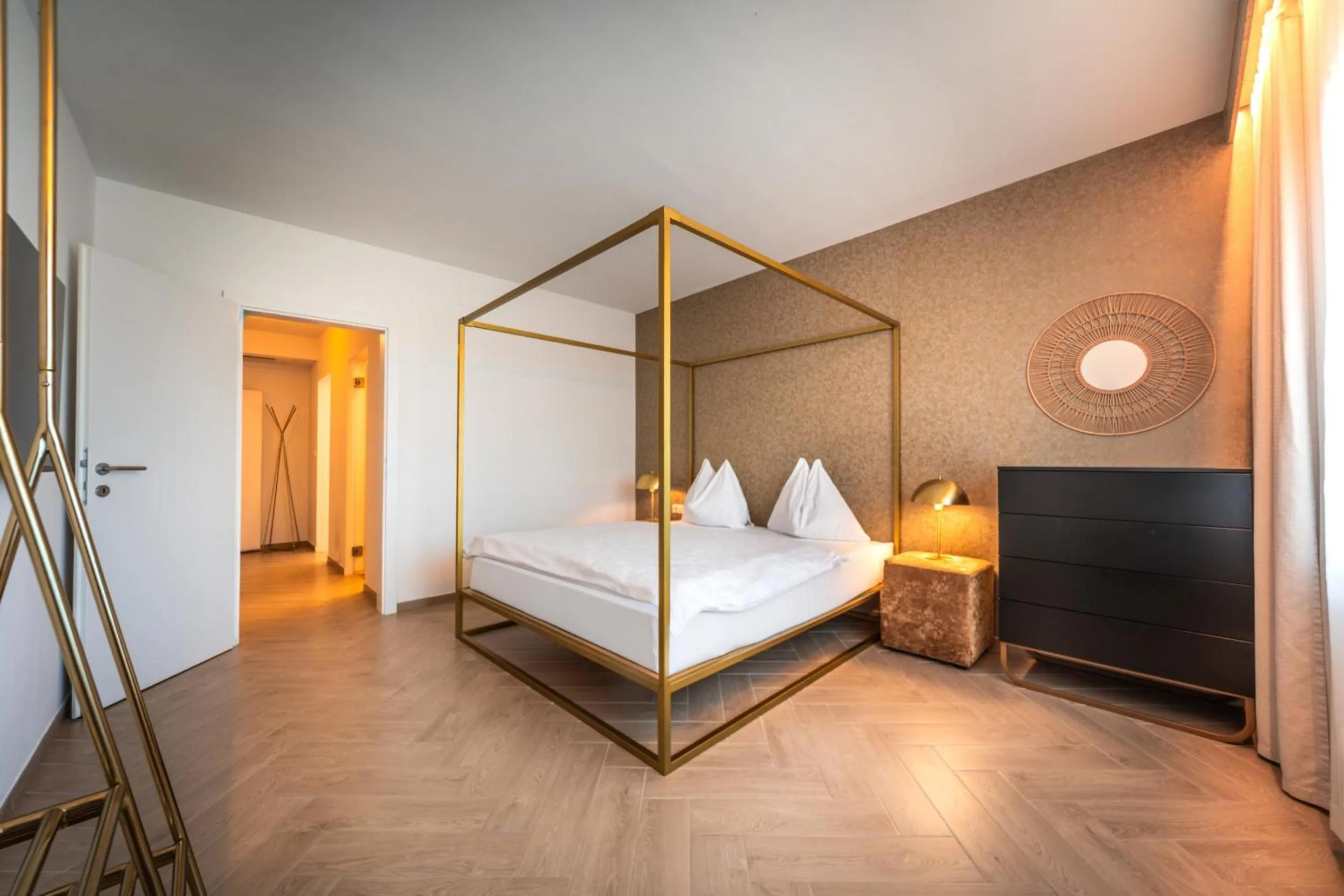 Bed in goldfinger + suites