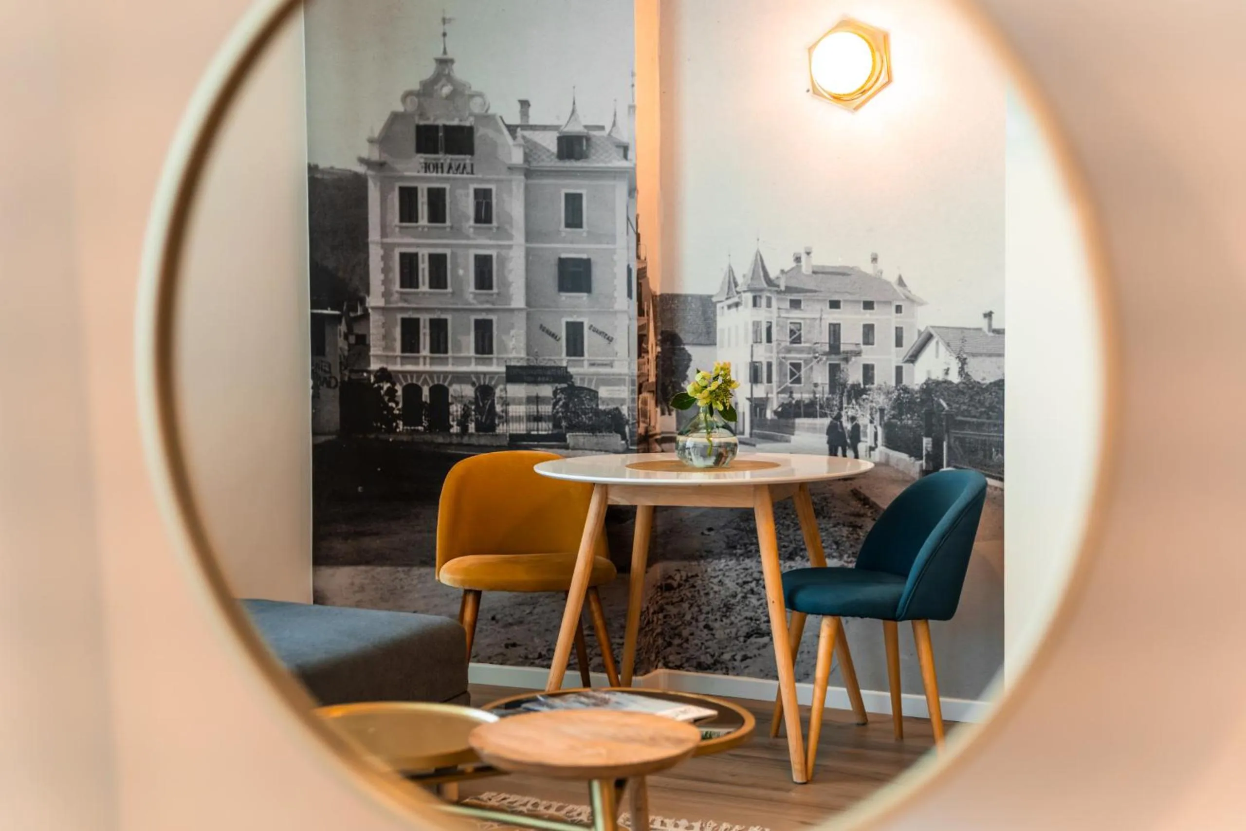 Seating area in goldfinger + suites