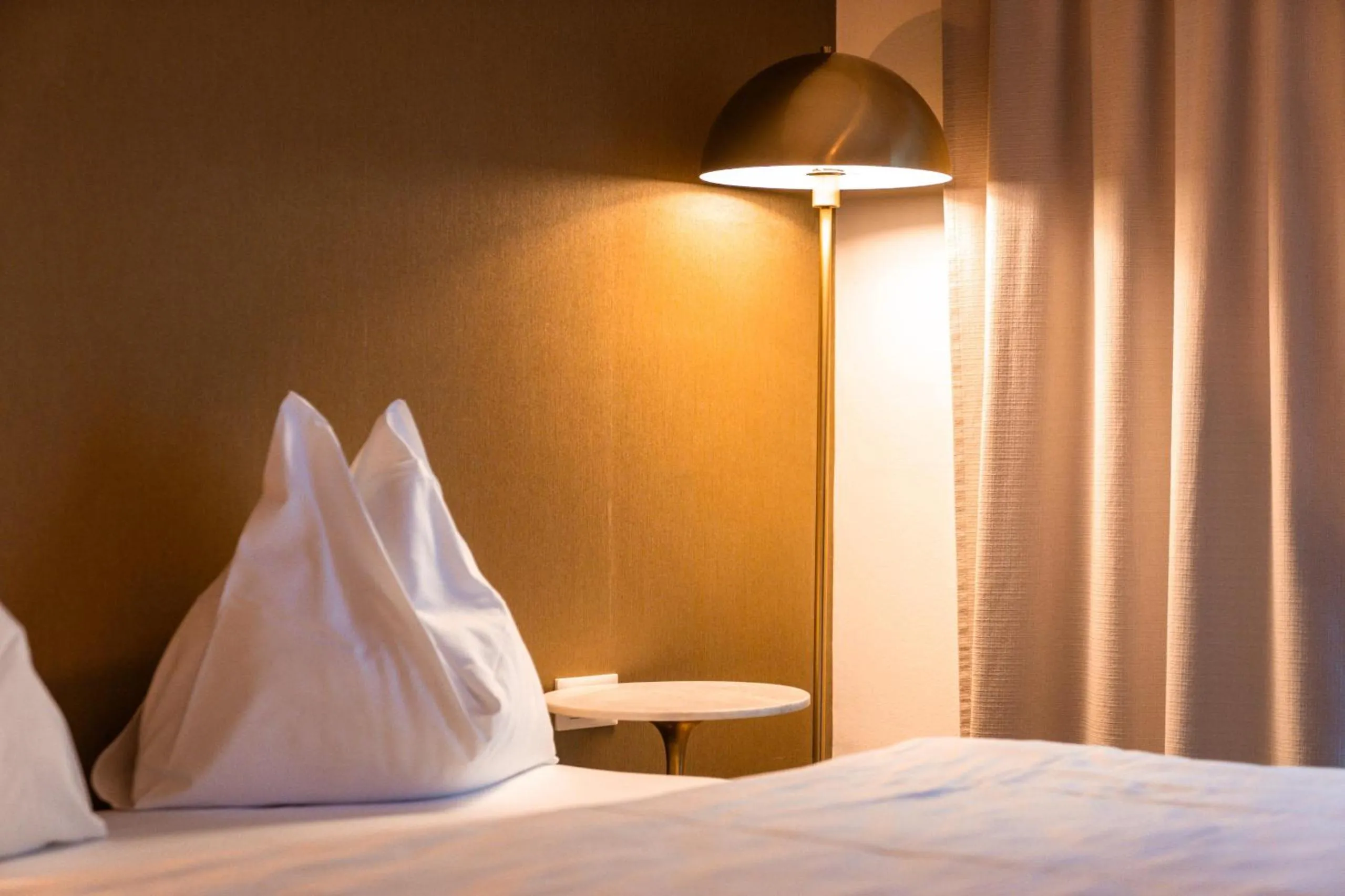 Bed in goldfinger + suites