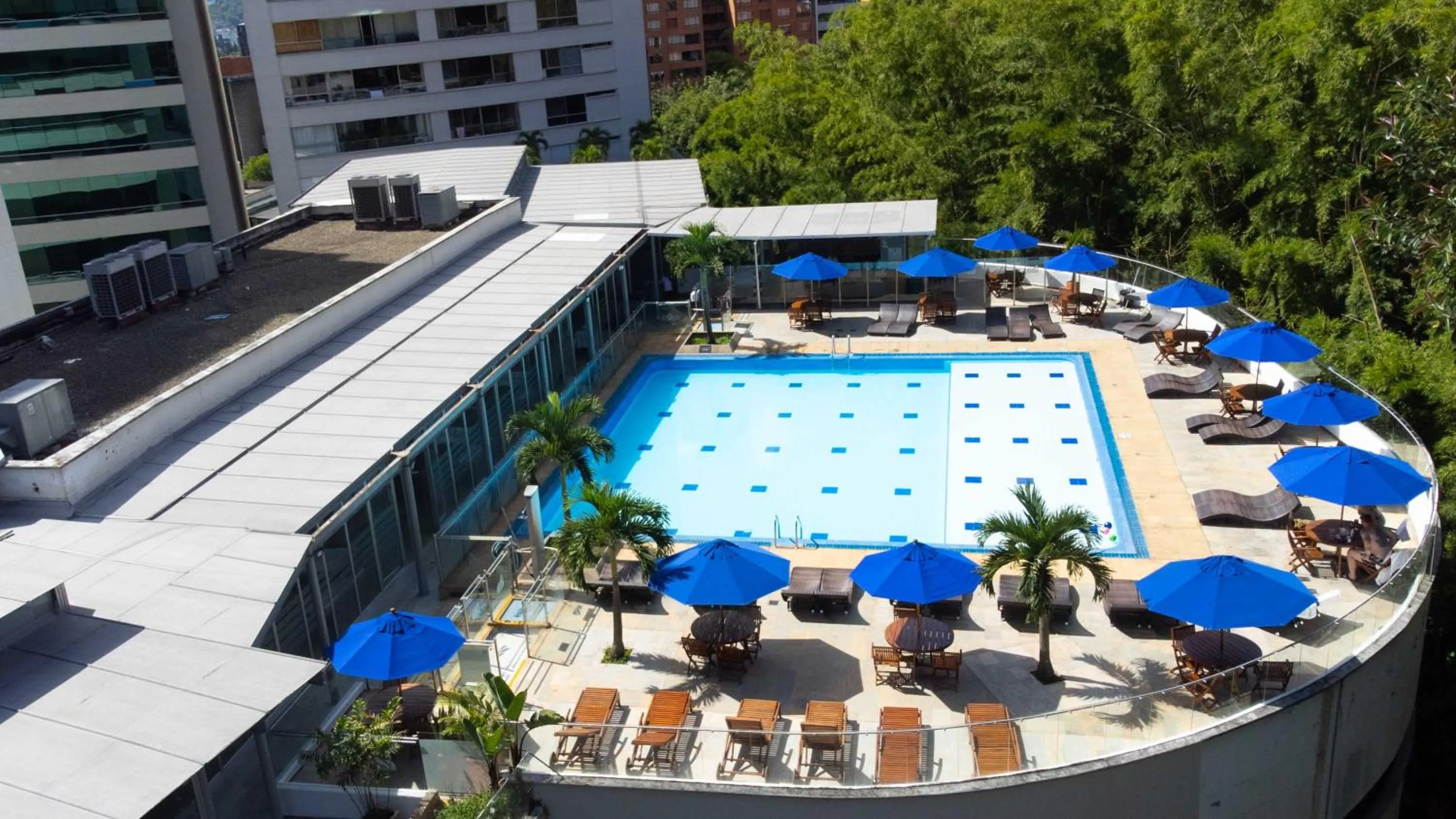Pool view in Hotel San Fernando Plaza