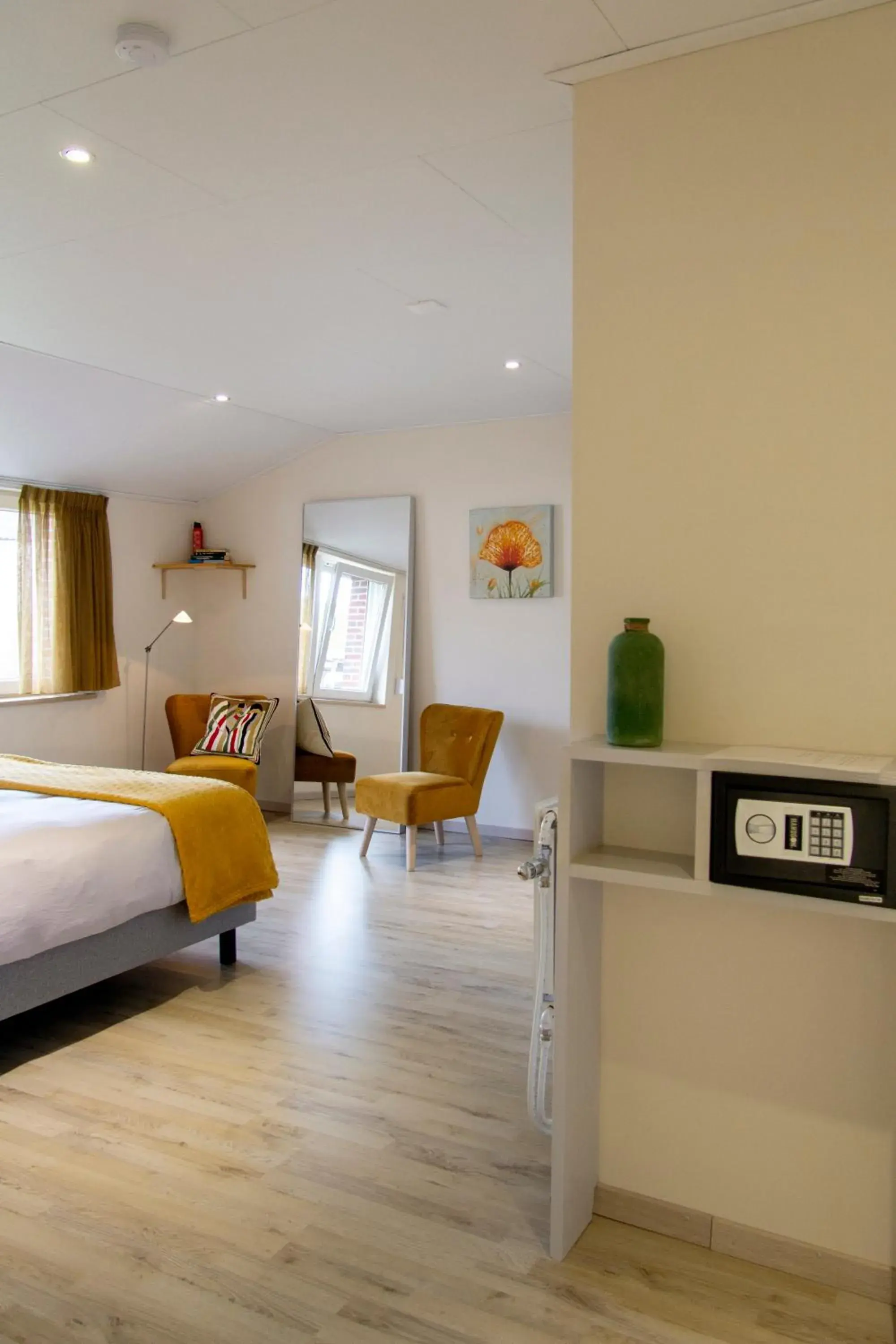 Large Double Room in Op d'n Stolberg Large Double Room in Op d'n Stolberg