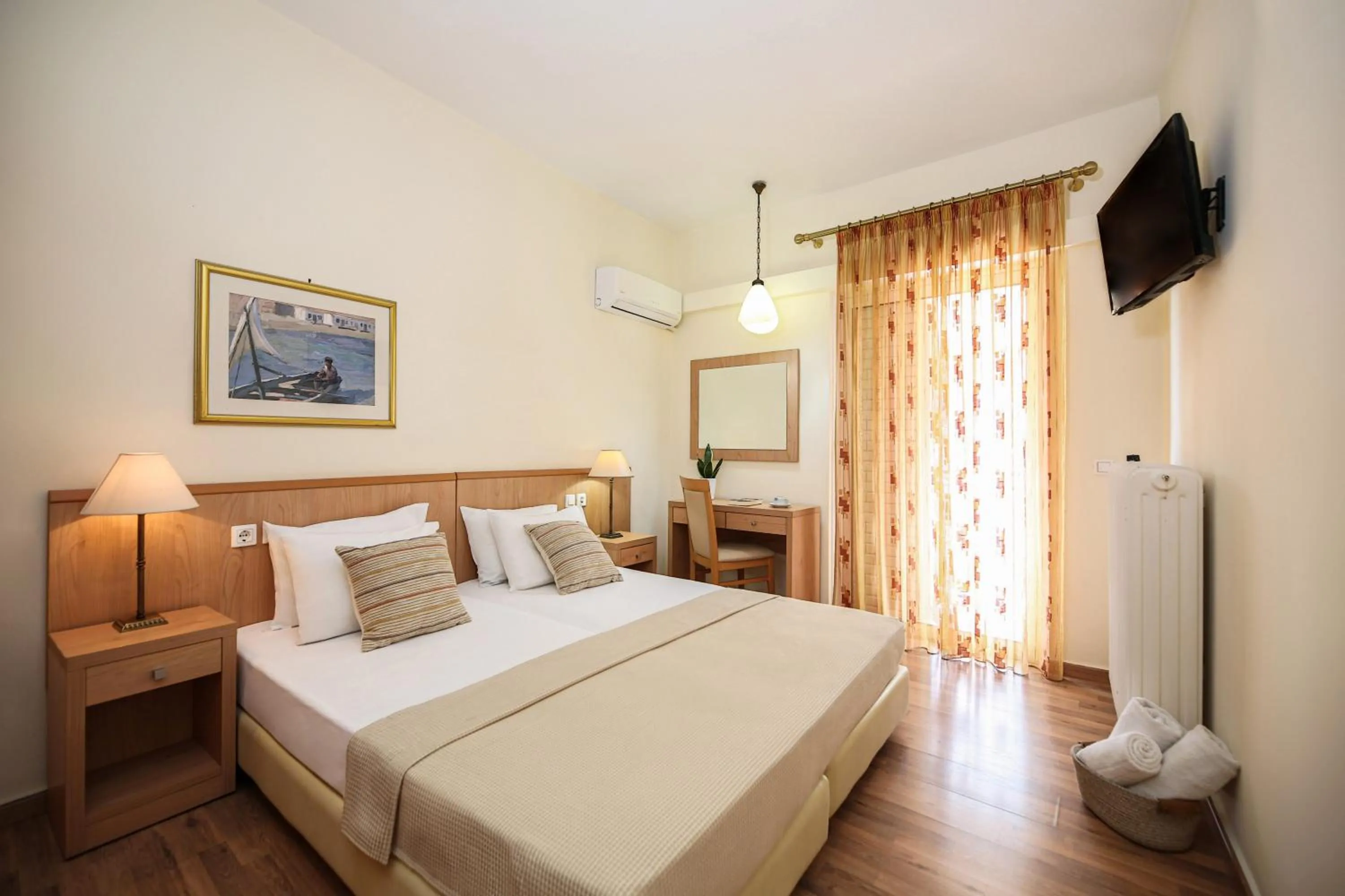 Bed in Saronis Hotel