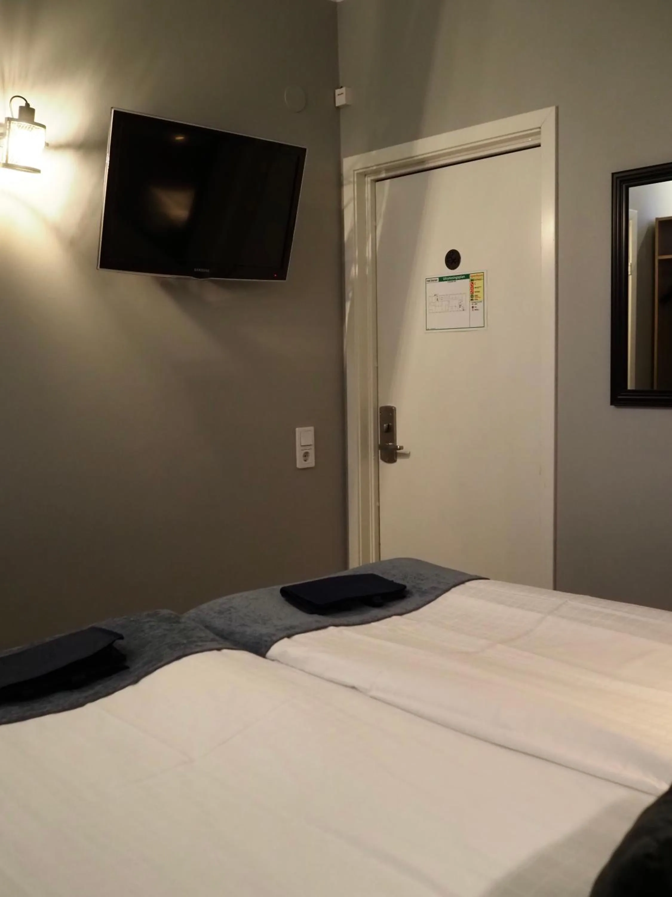 TV and multimedia, Bed in Hotel Söder