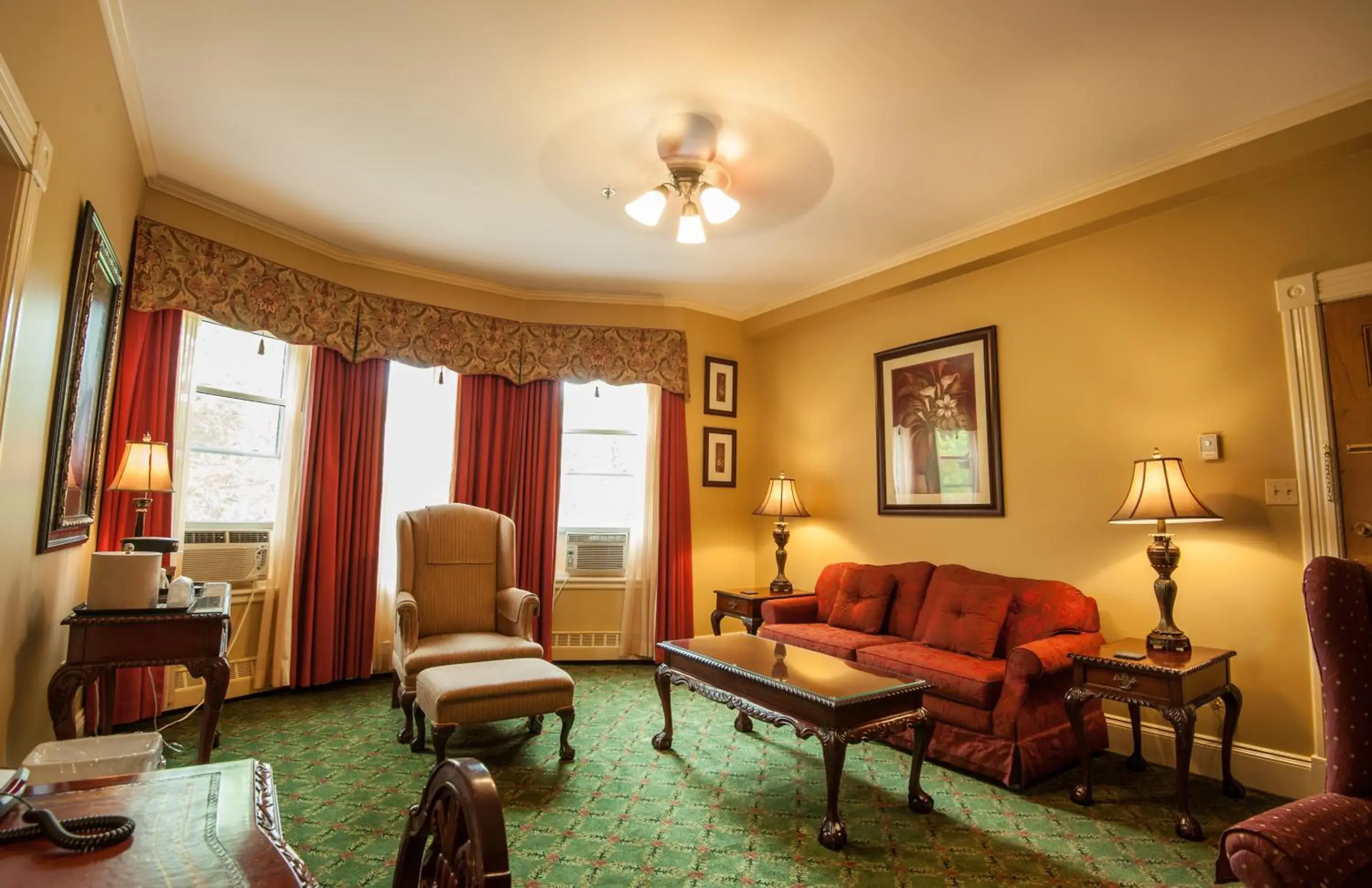 Executive Suite - single occupancy in Dundee Arms Inn Executive Suite - single occupancy in Dundee Arms Inn