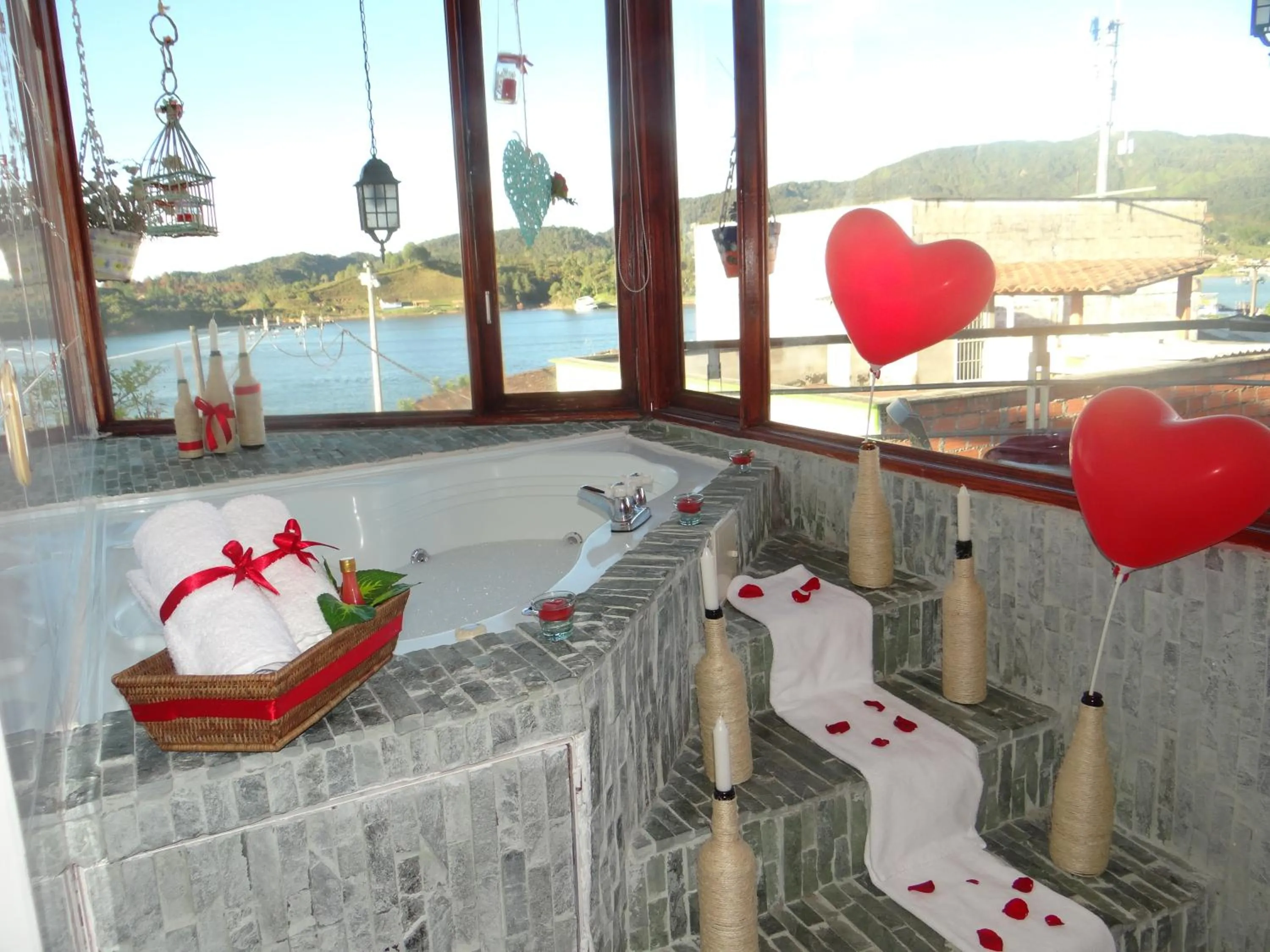 Day in Hotel Guatatur