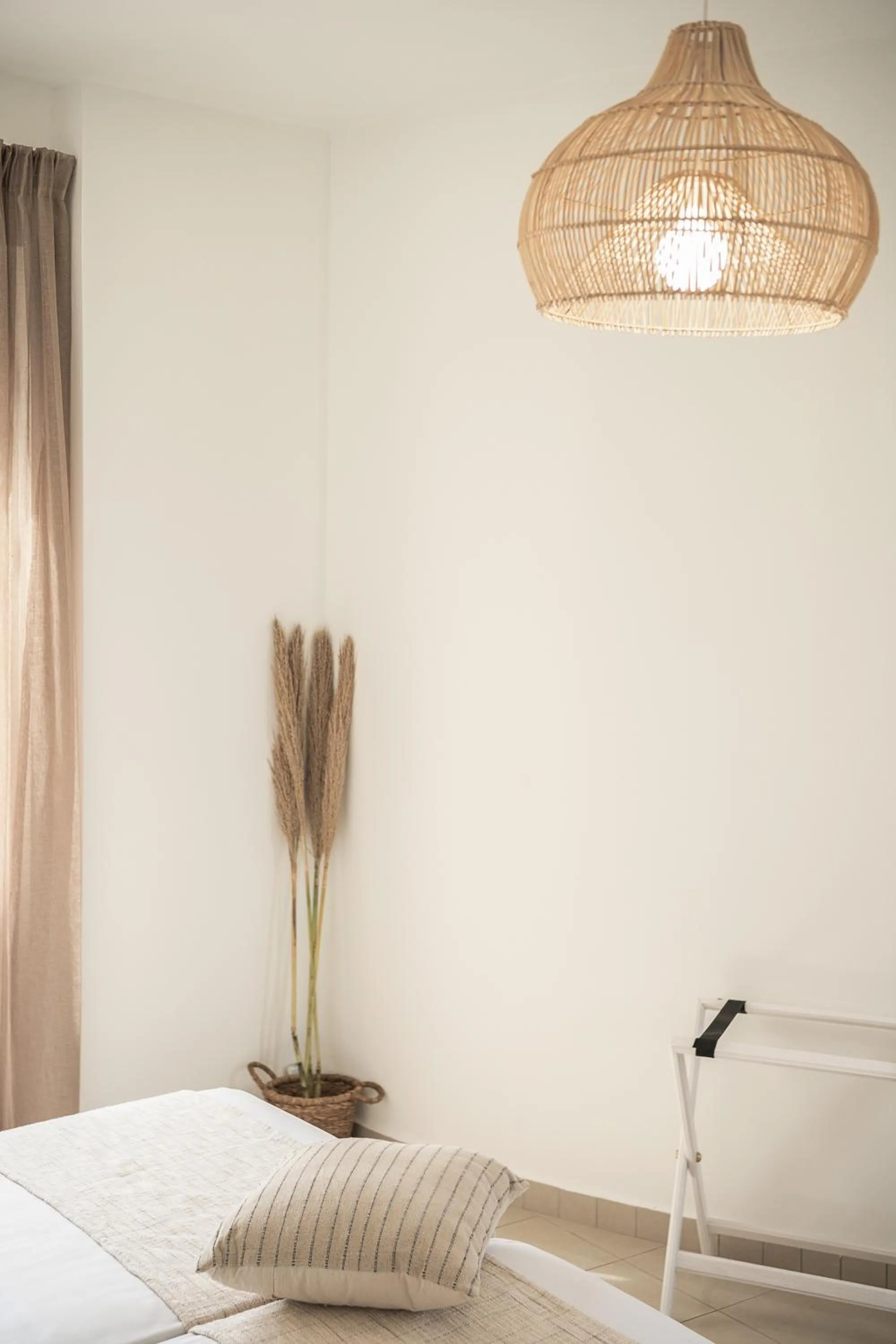 Decorative detail, Bed in Artemis Apartments