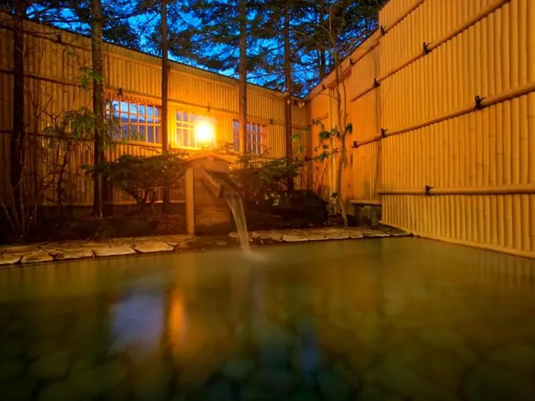 Hot Spring Bath in Karurusu Onsen Yumoto Orofuresou