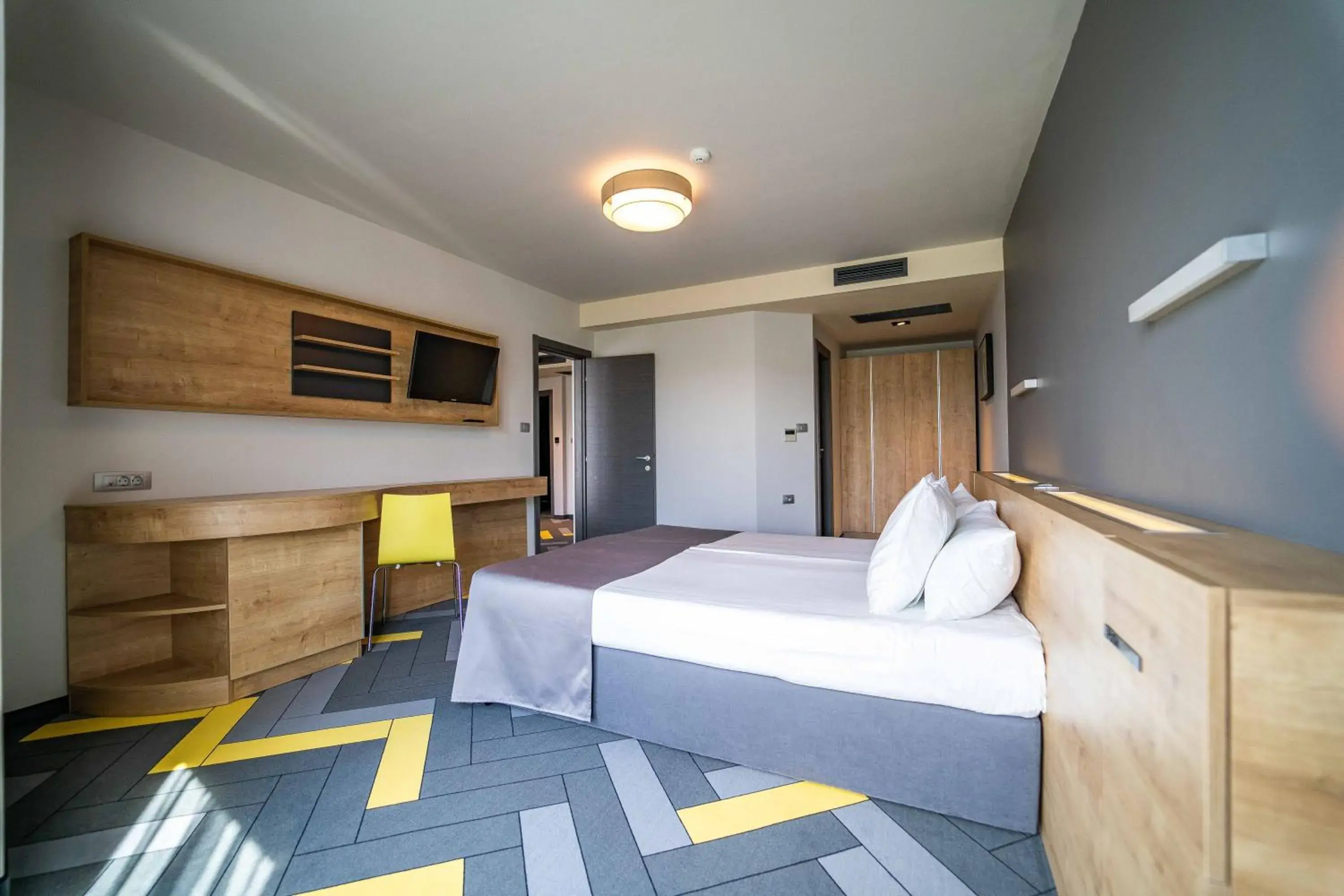 Family Room with Balcony (2 Adults + 2 Children) - Free Mini-bar & Parking in HVD Club Bor Ultra All Inclusive - Private Beach & Free parking Family Room with Balcony (2 Adults + 2 Children) - Free Mini-bar & Parking in HVD Club Bor Ultra All Inclusive - Private Beach & Free parking