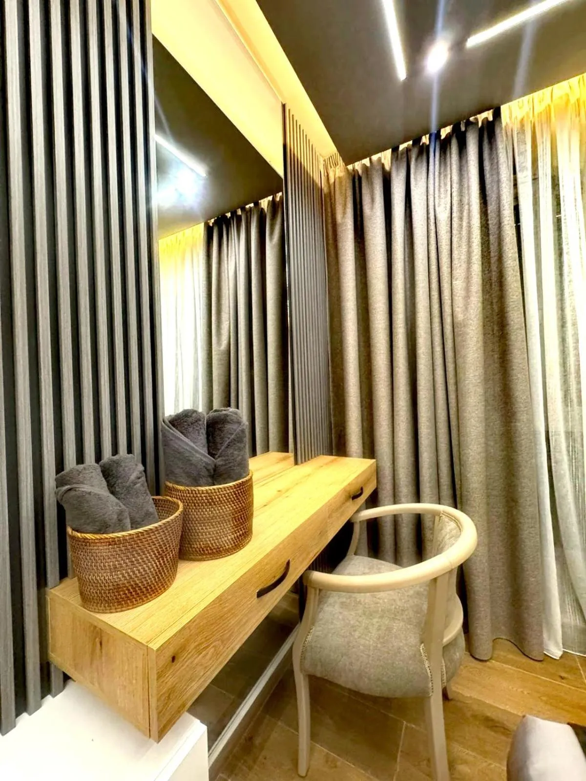 Bedroom in Queens Suite Hotel