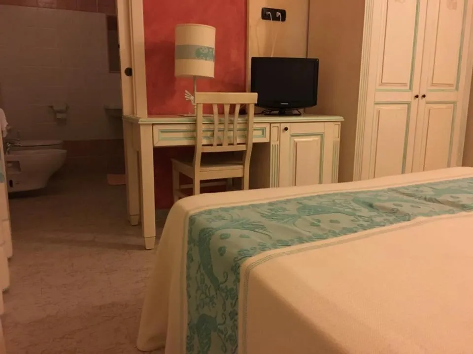 Bed in Hotel Monreale