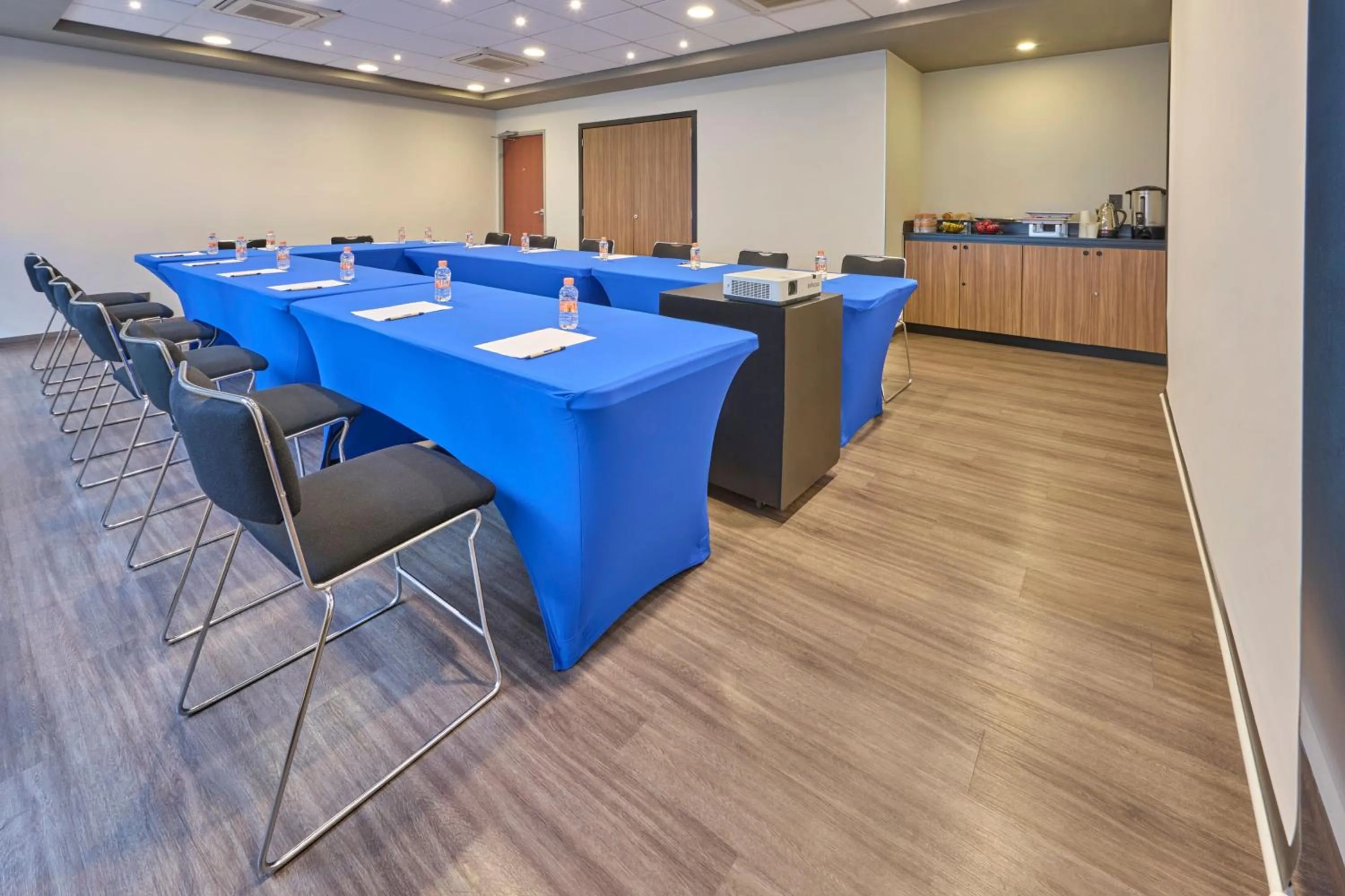 Meeting/conference room in City Express by Marriott Toluca