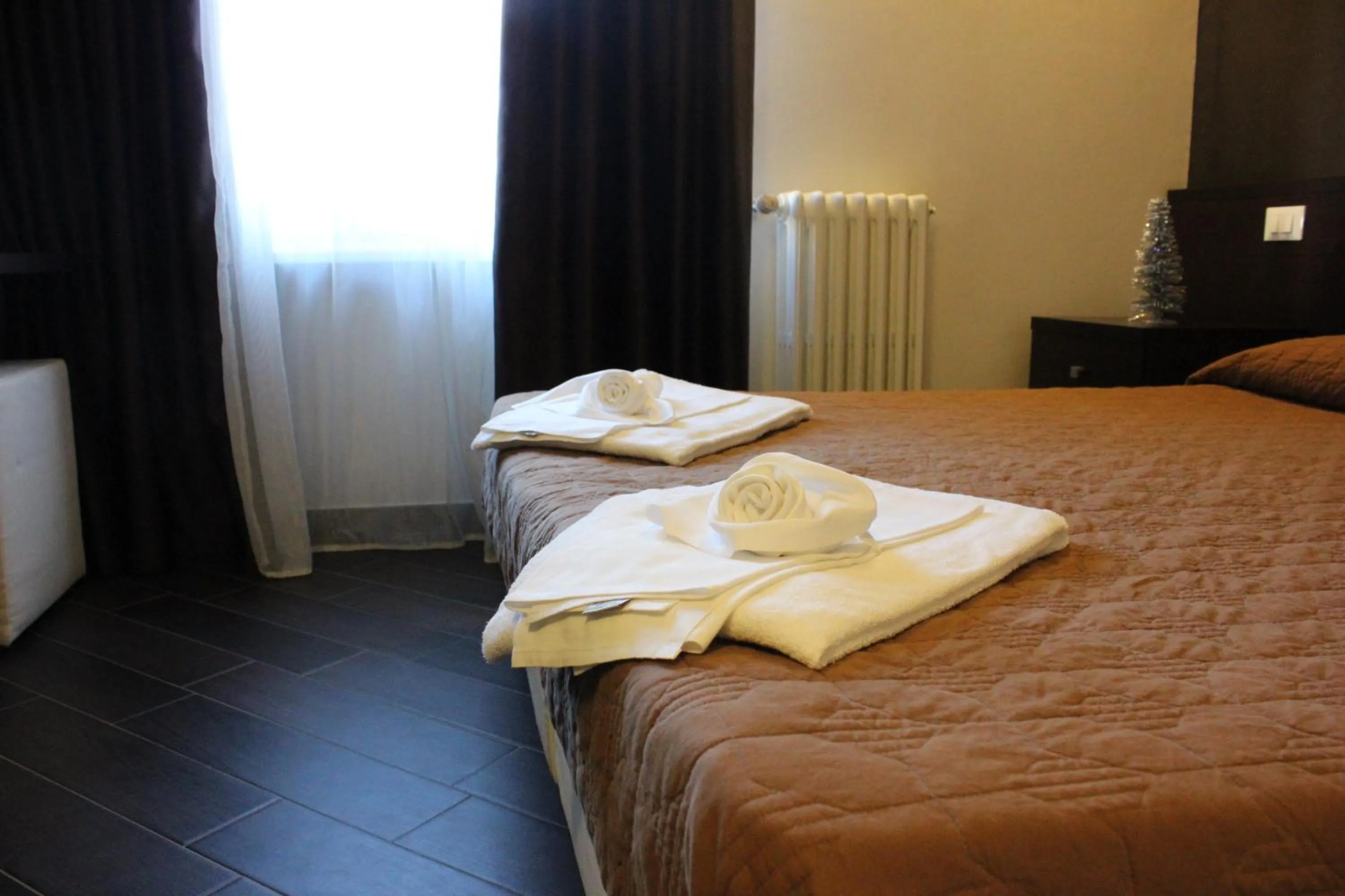 Decorative detail, Bed in B&B Fanzago