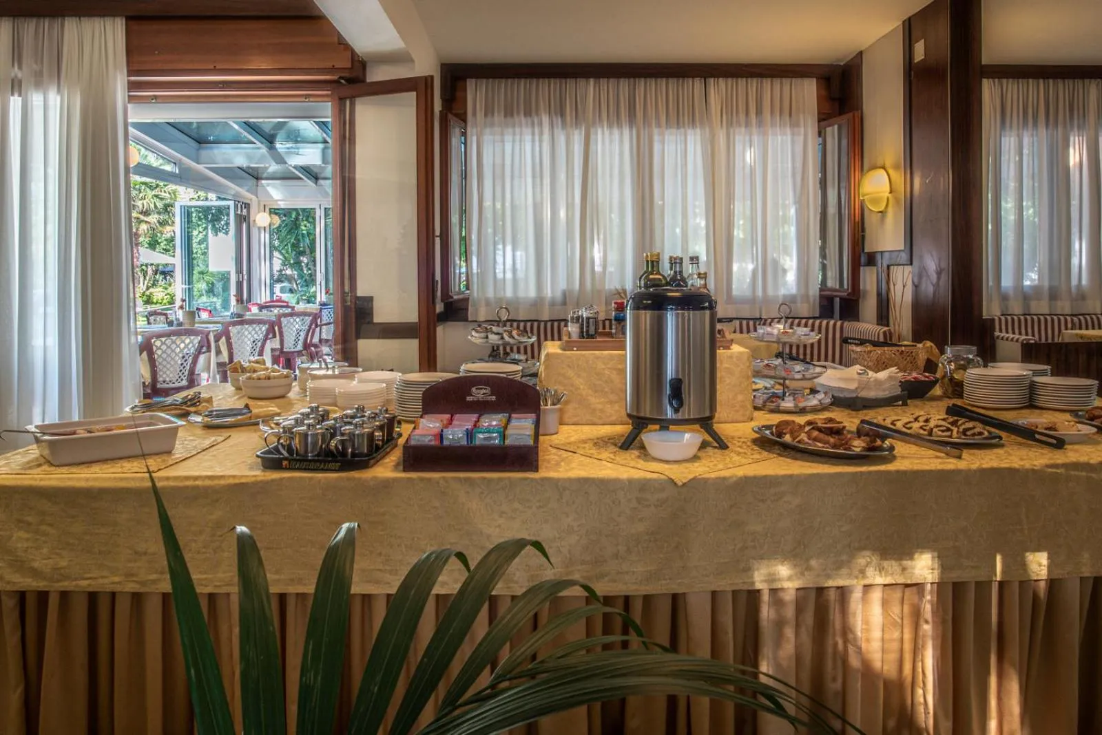 Restaurant/places to eat in Hotel Adriaco