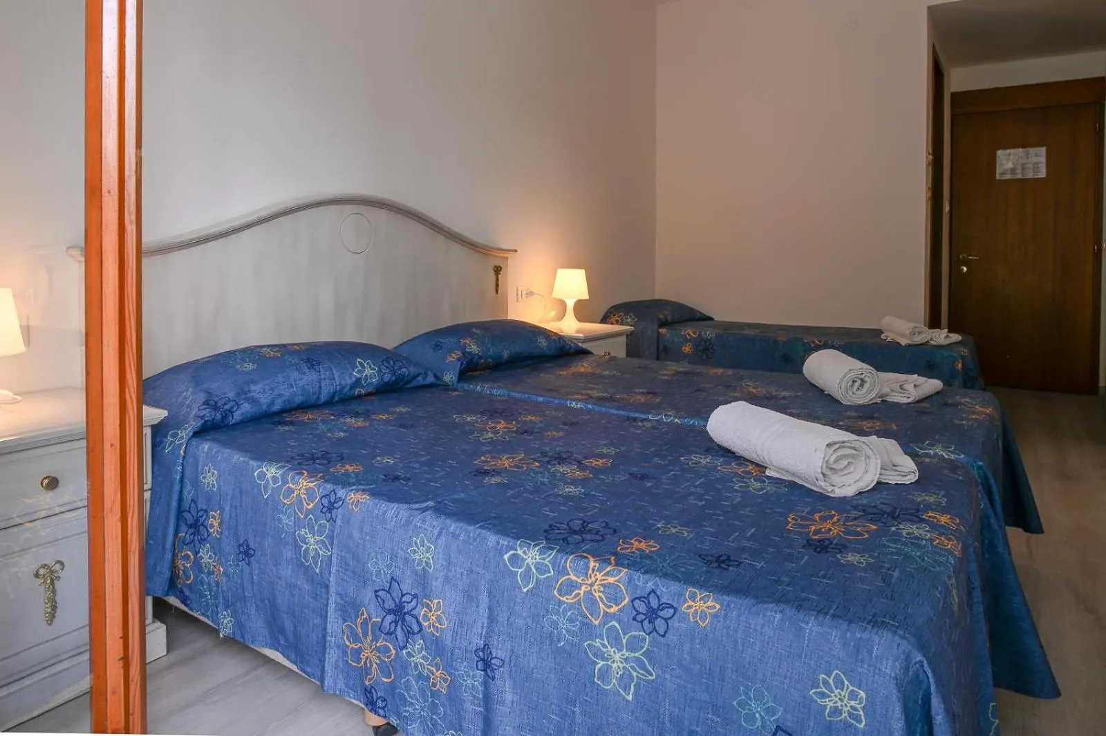 Bed in Hotel Adriaco