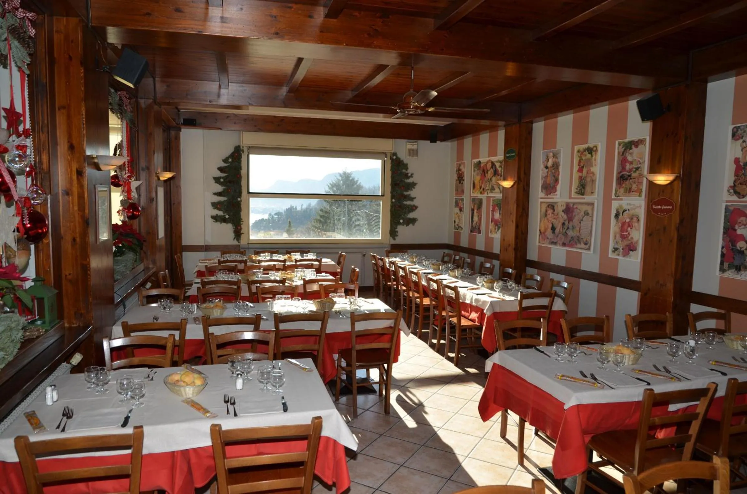 Restaurant/places to eat in Albergo Della Torre