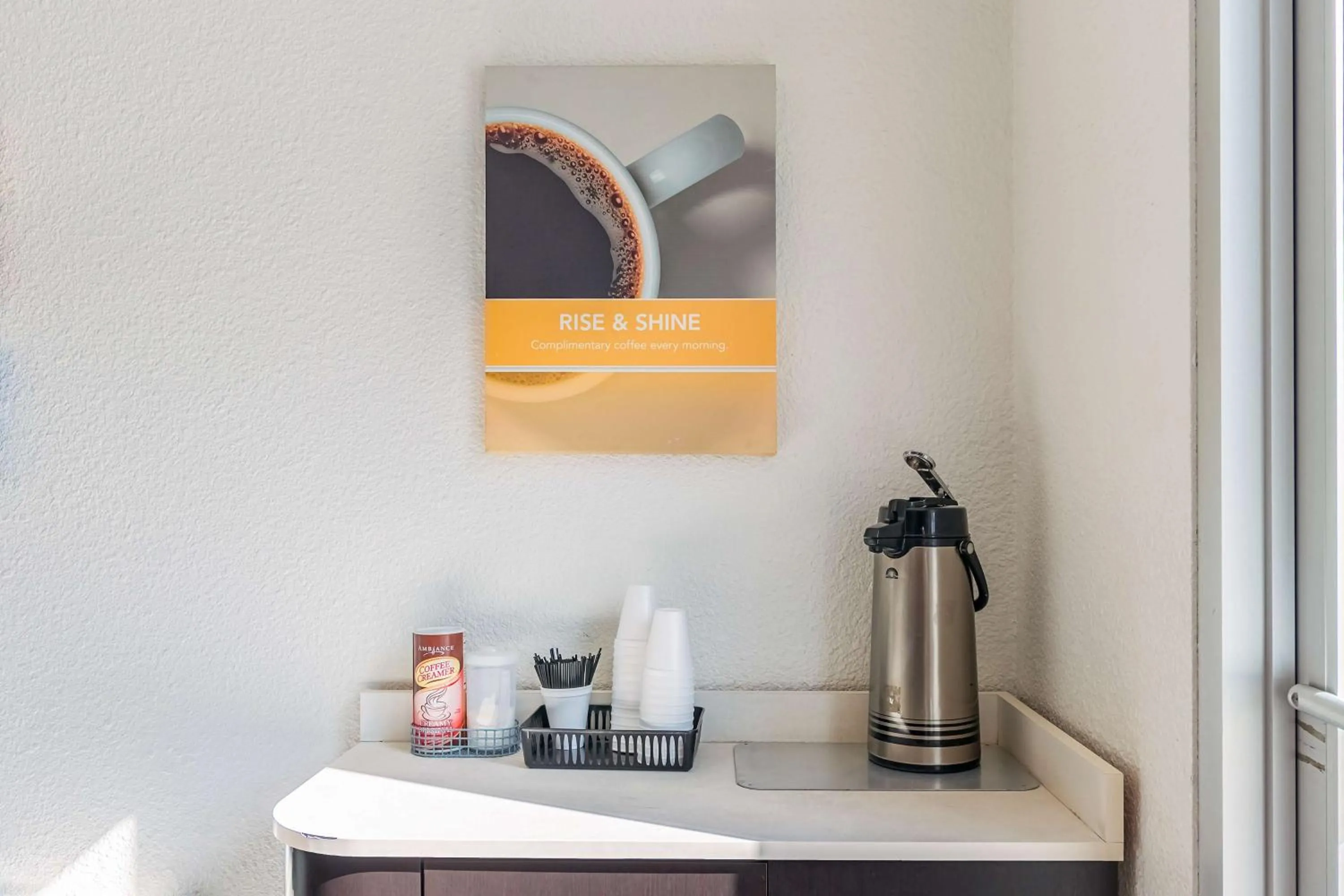 Restaurant/places to eat in Motel 6-Beaverton, OR