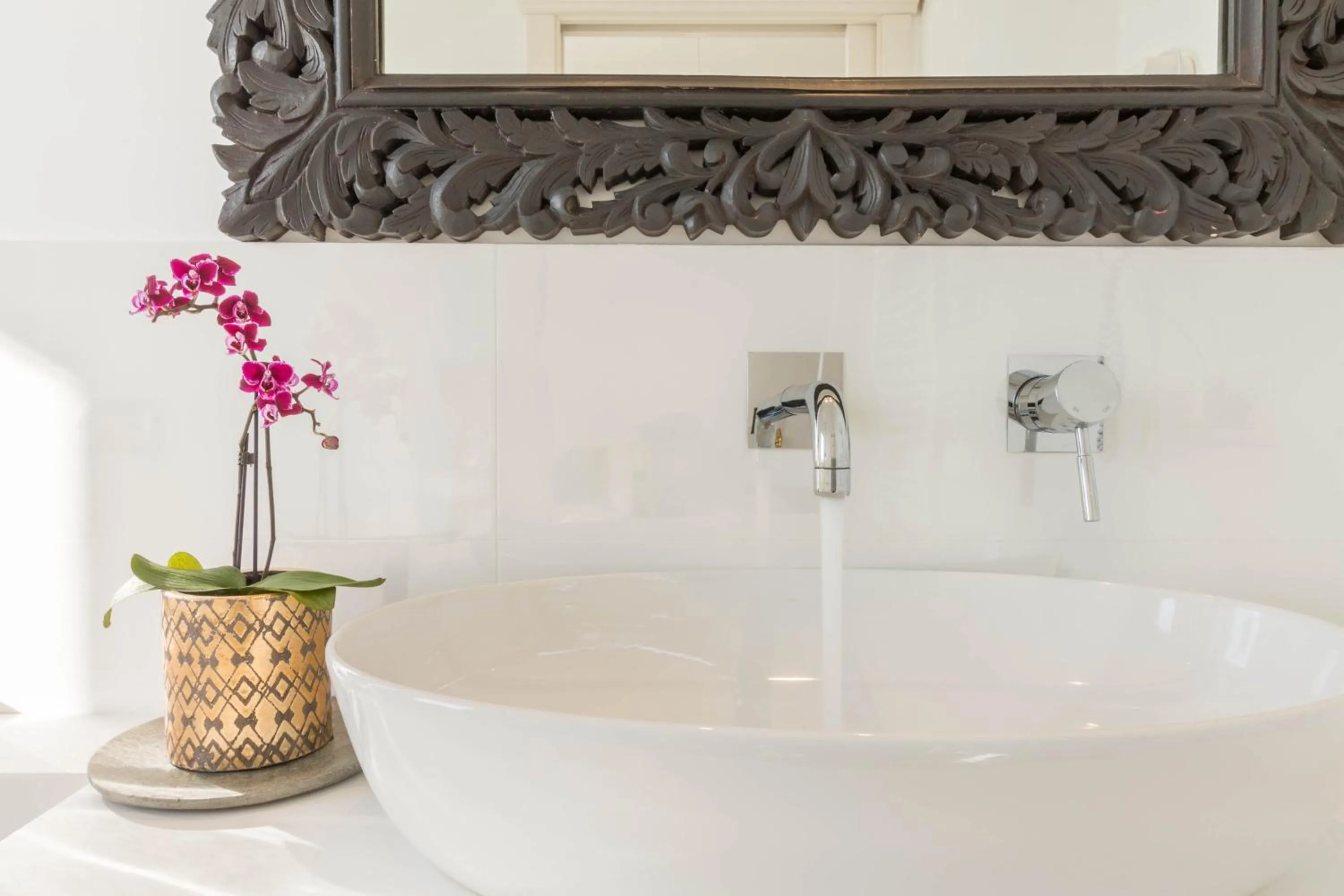 Eleventh Floor Suites