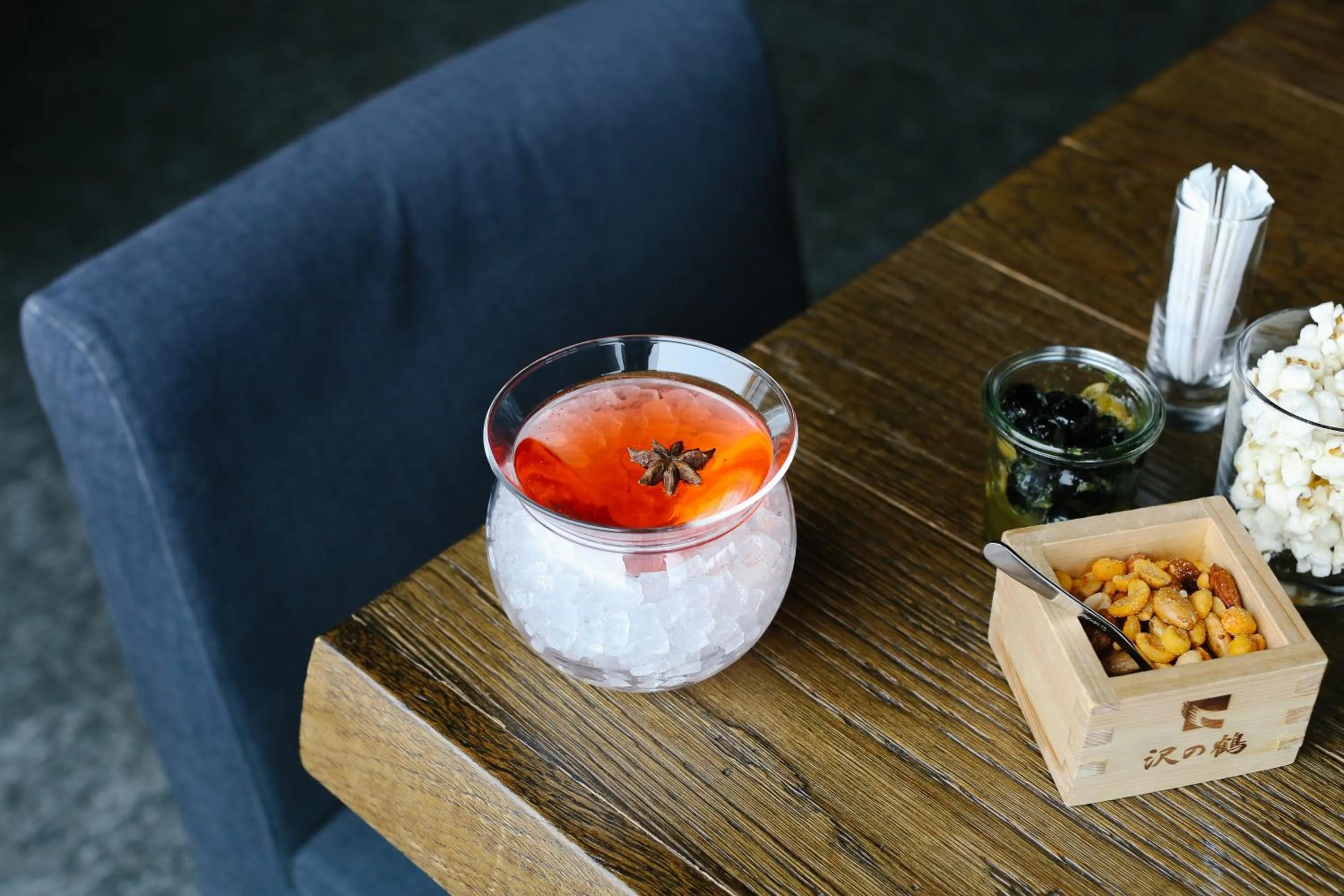 Drinks in Nira Alpina