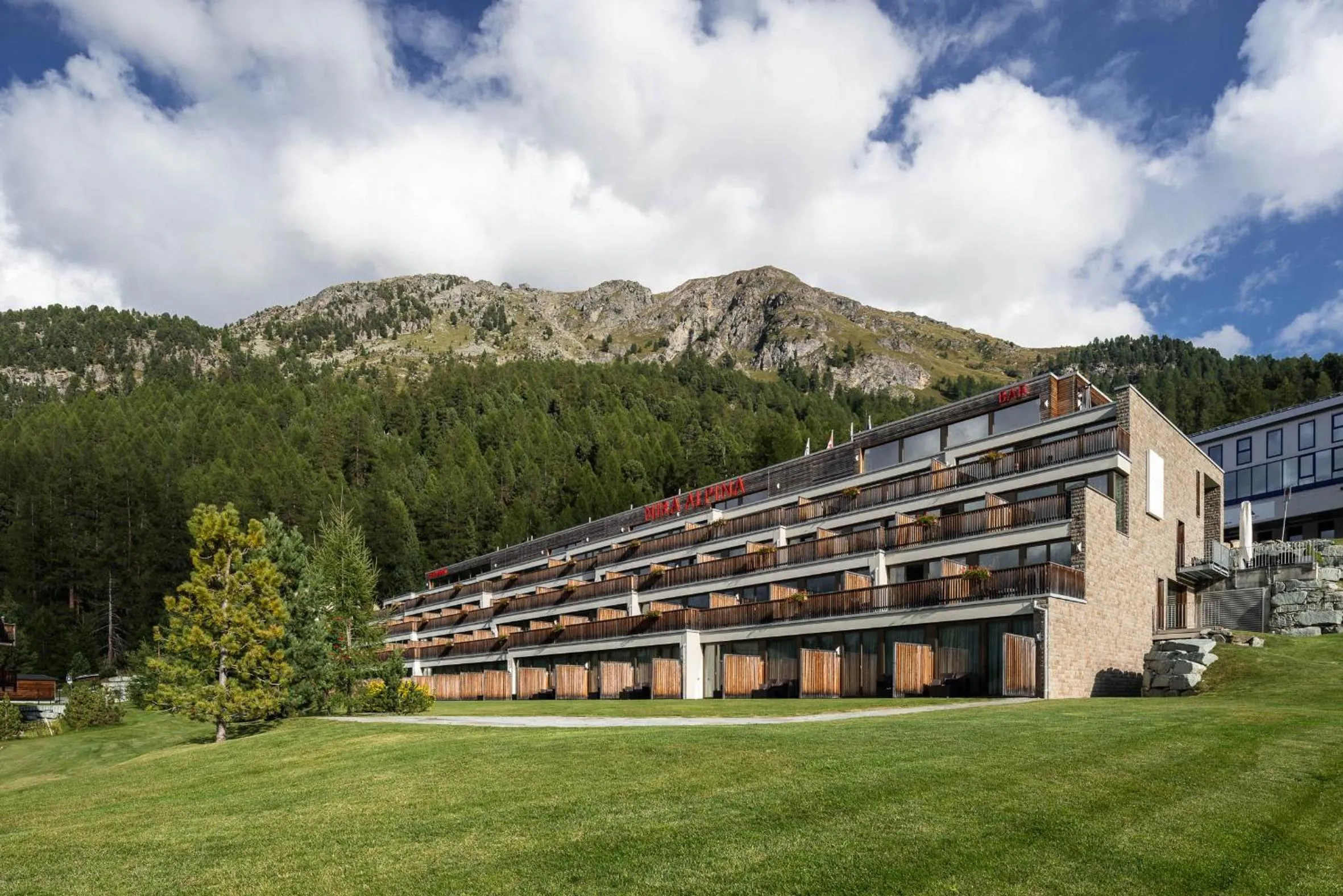 Property building in Nira Alpina