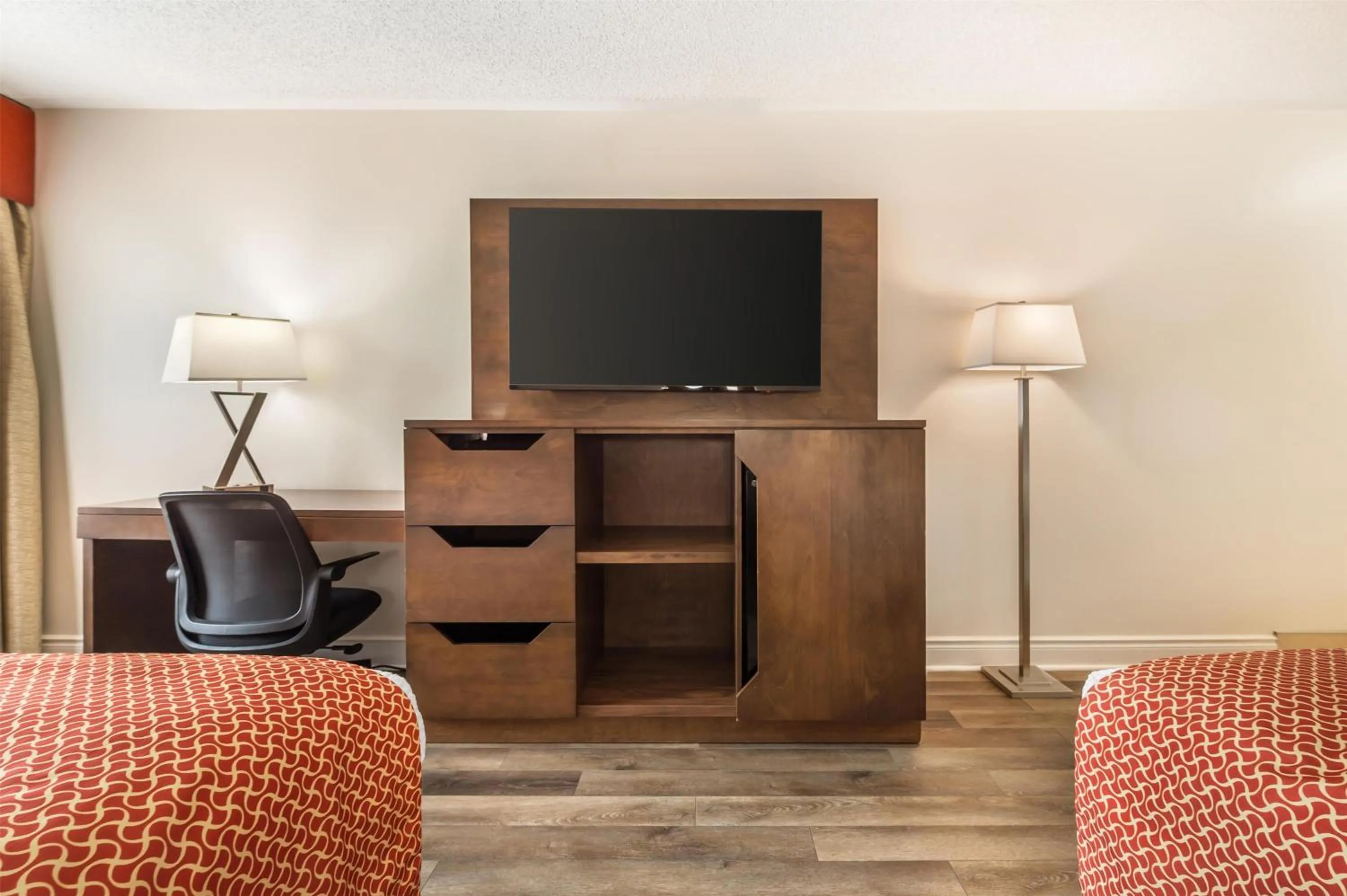 Bedroom in Best Western Smiths Falls Hotel