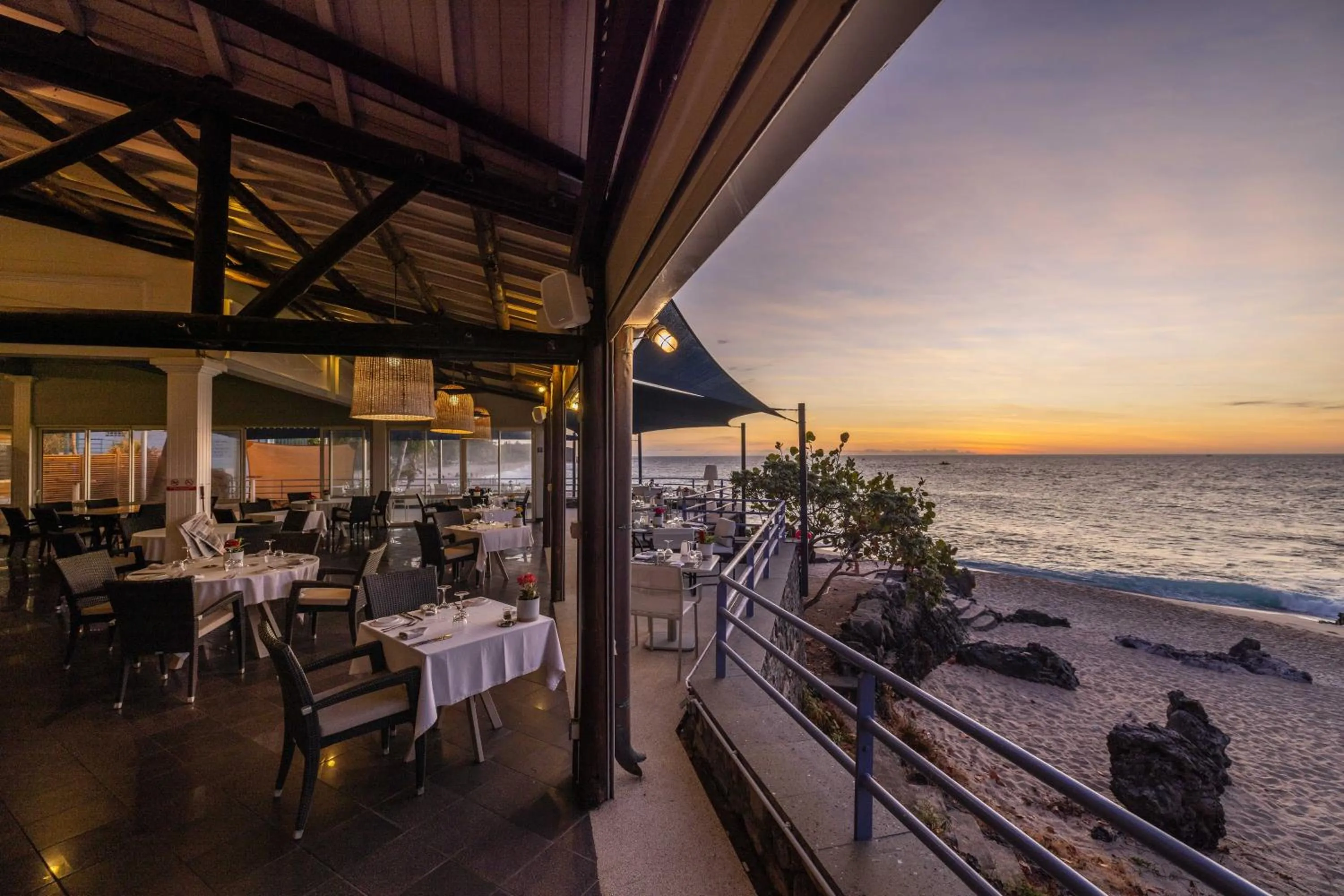 Restaurant/places to eat in Hotel Le Boucan Canot