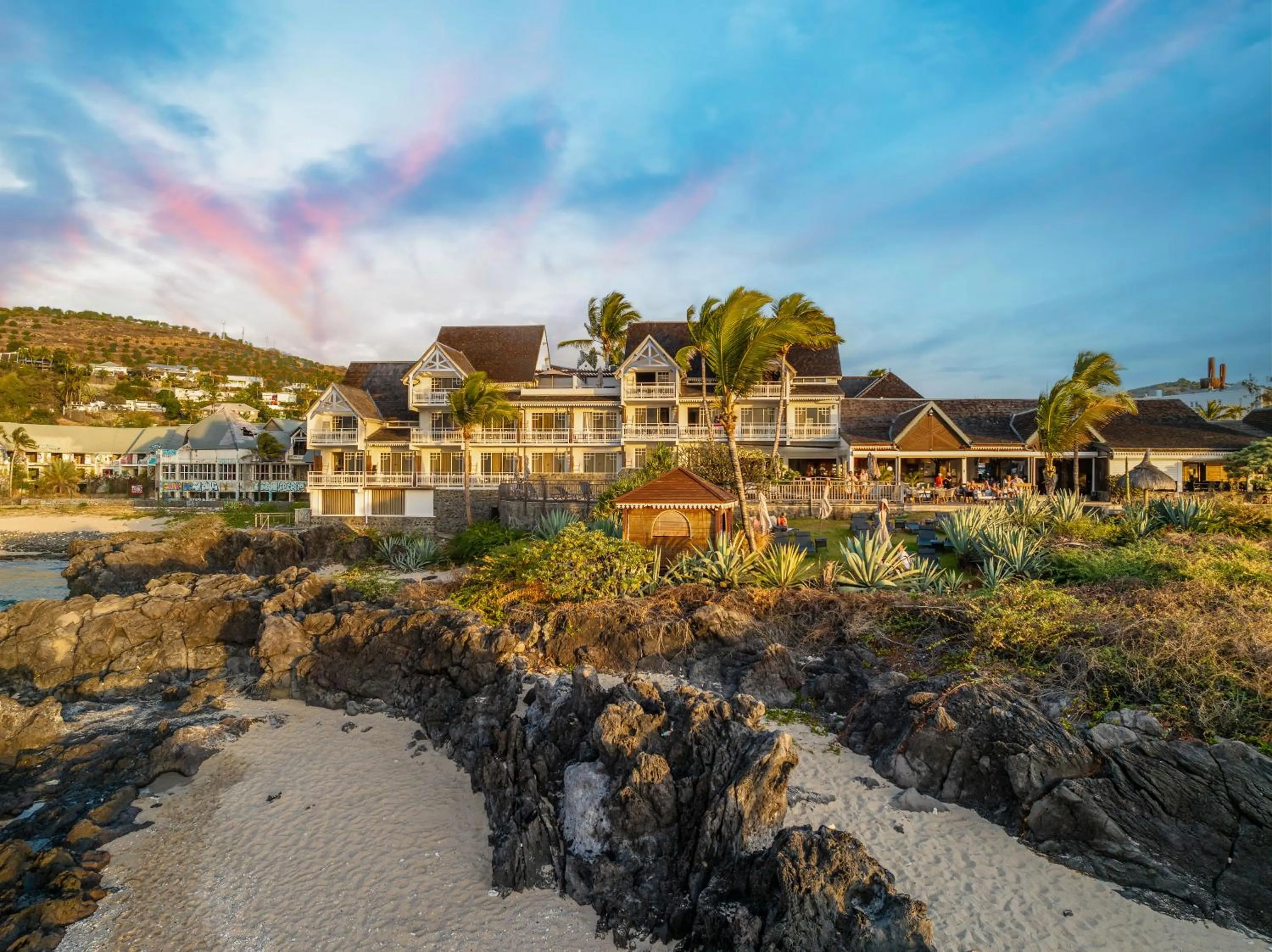 Property building in Hotel Le Boucan Canot