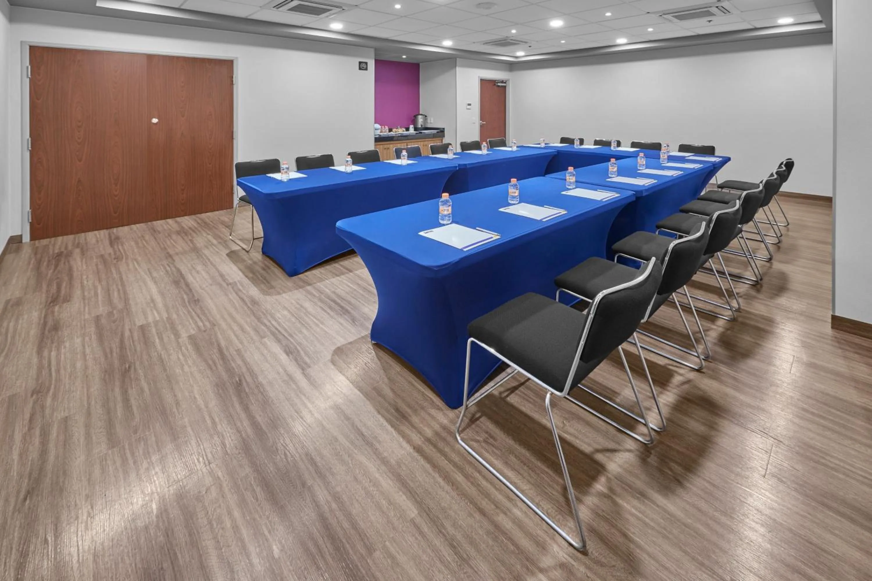 Meeting/conference room in City Express by Marriott Torreon