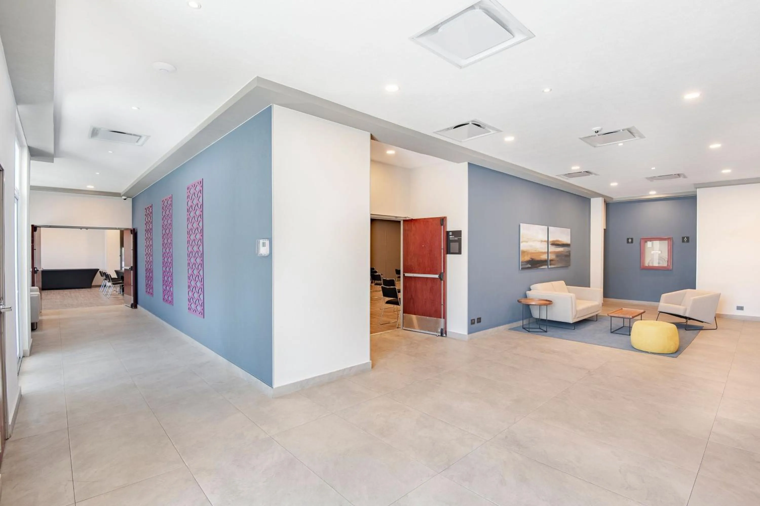 Living room in City Express by Marriott Queretaro