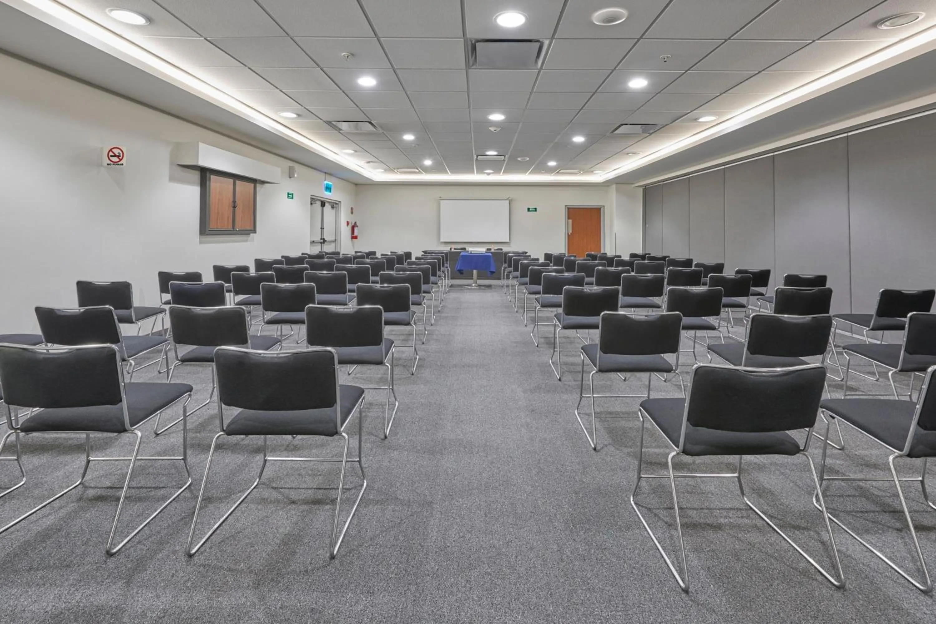 Meeting/conference room in City Express by Marriott Queretaro
