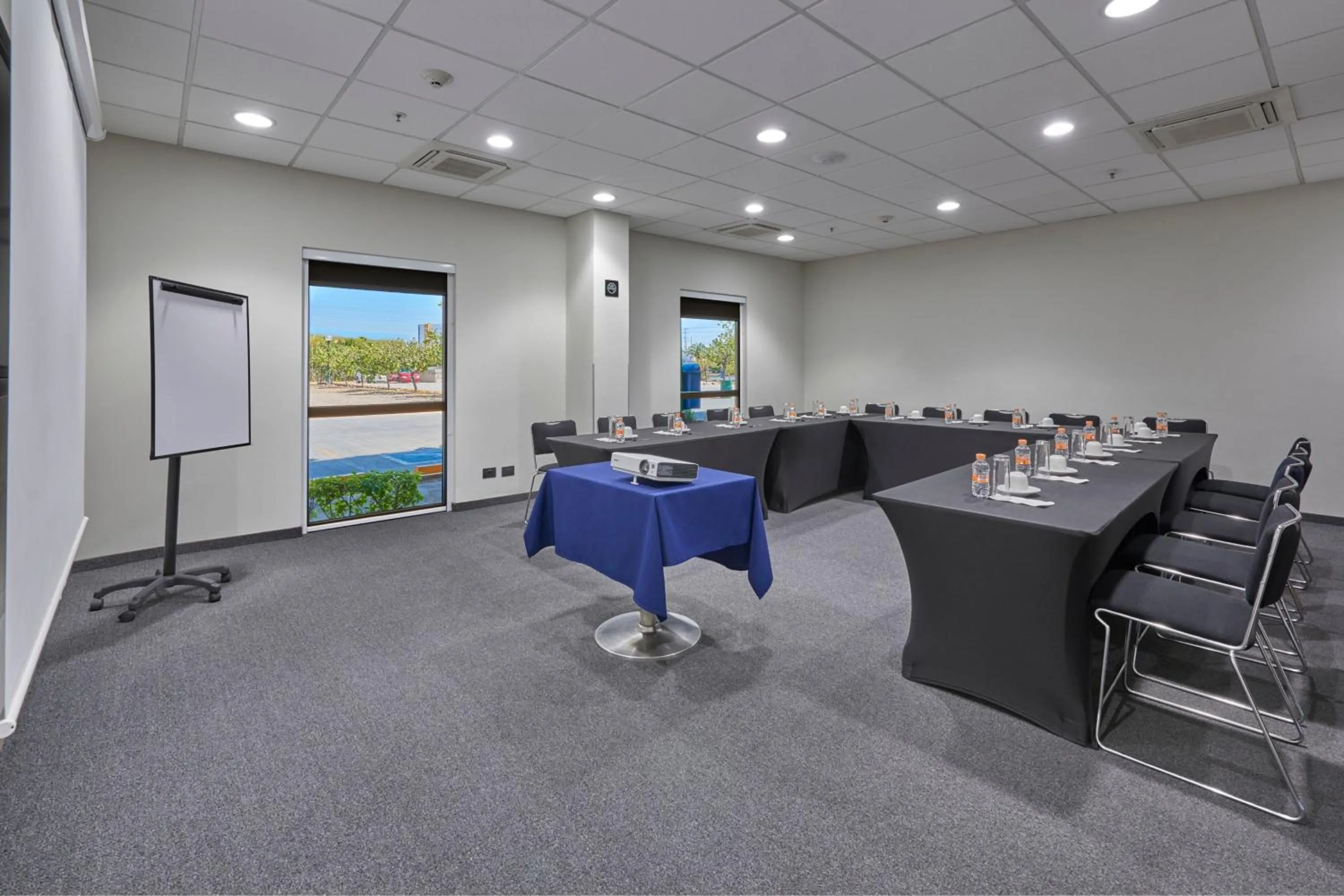 Meeting/conference room in City Express by Marriott Queretaro