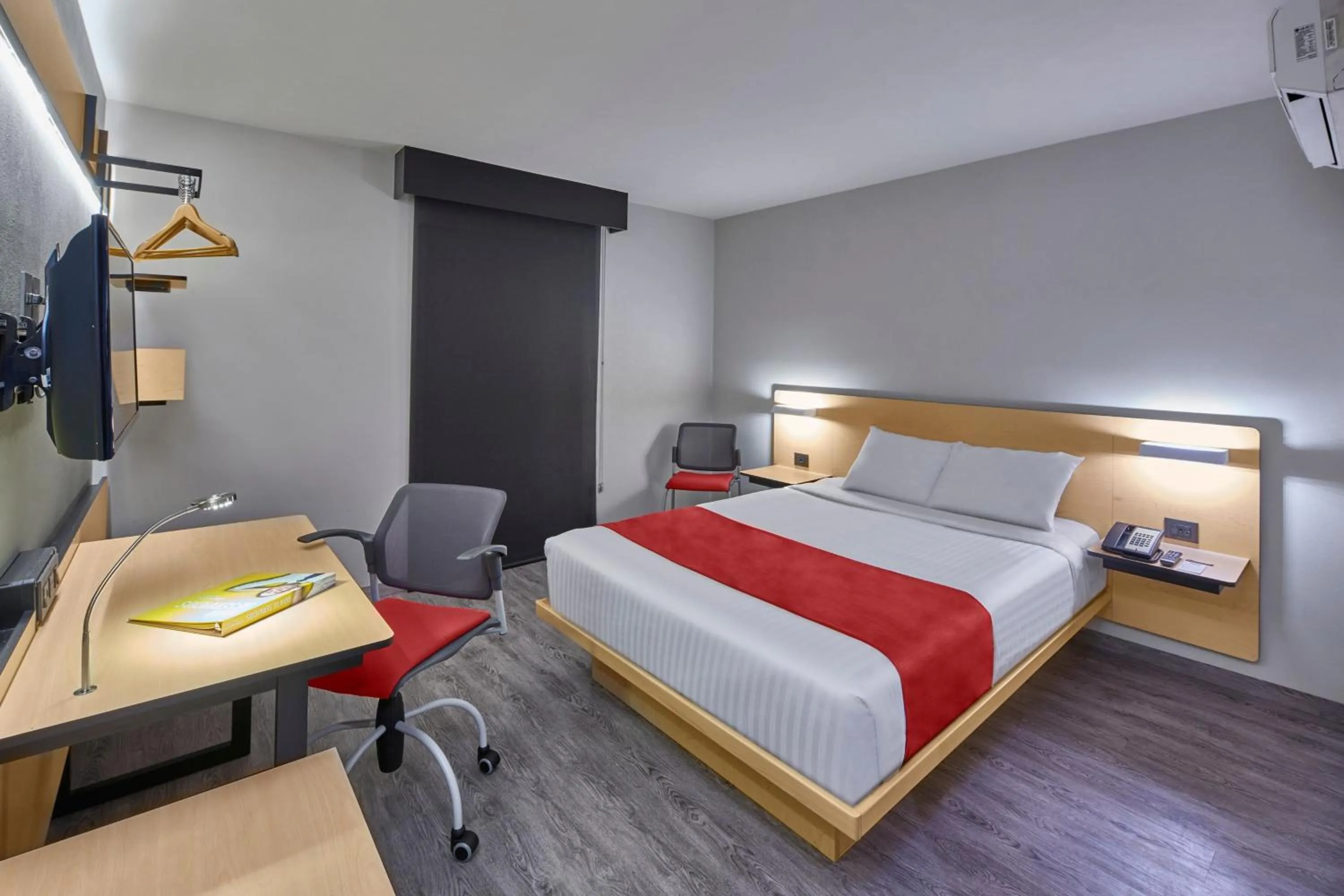 Bedroom, Bed in City Express by Marriott Queretaro