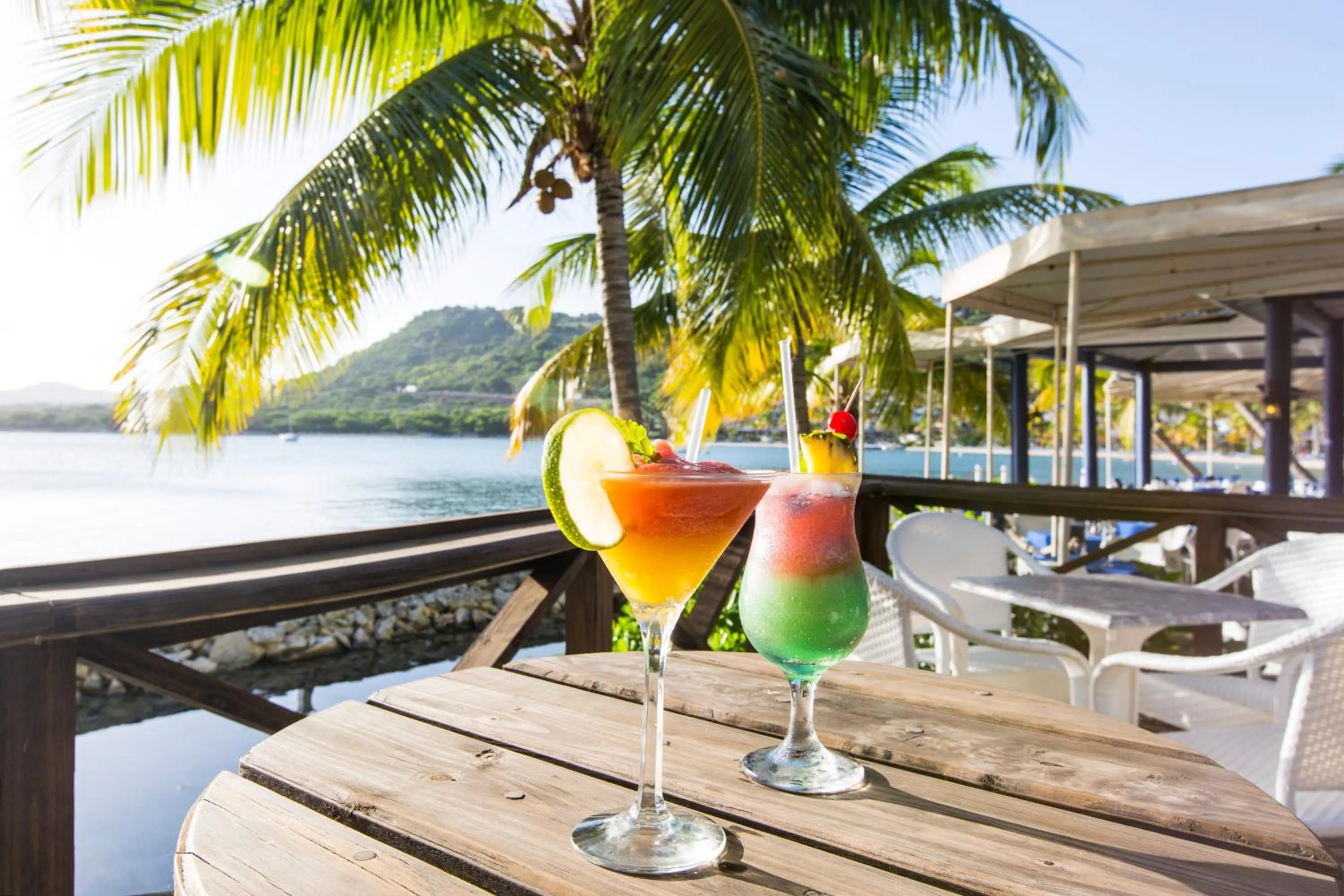 Lounge or bar in St. James's Club Resort - All Inclusive