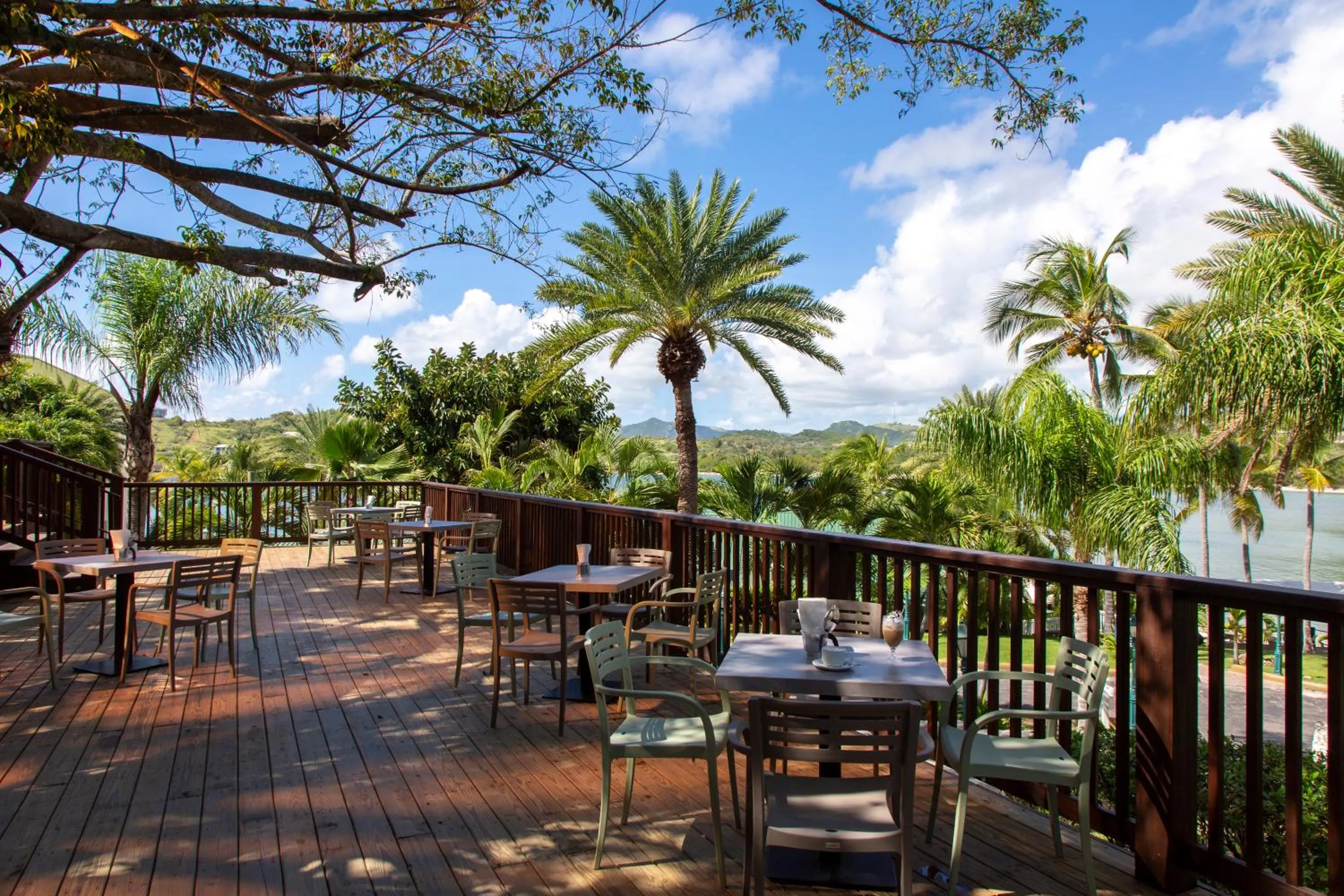Restaurant/places to eat in St. James's Club Resort - All Inclusive