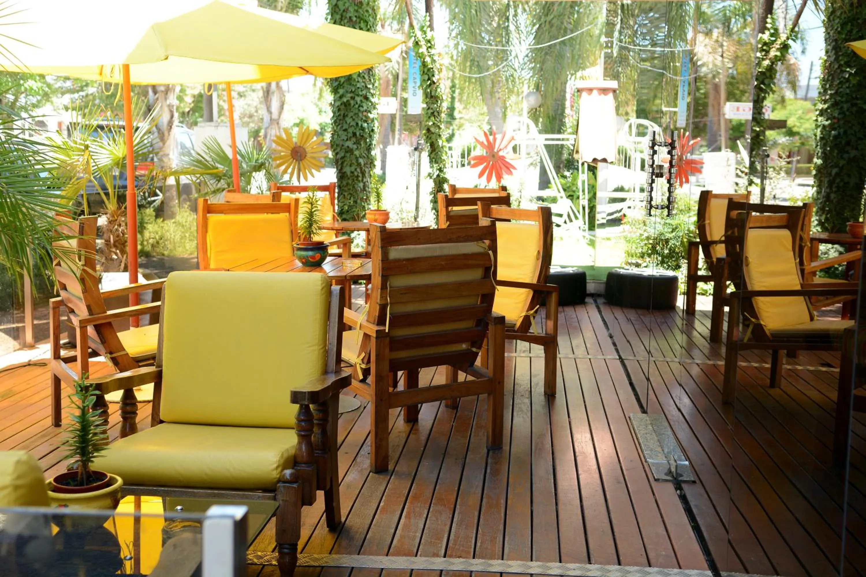 Patio in Hotel Capvio