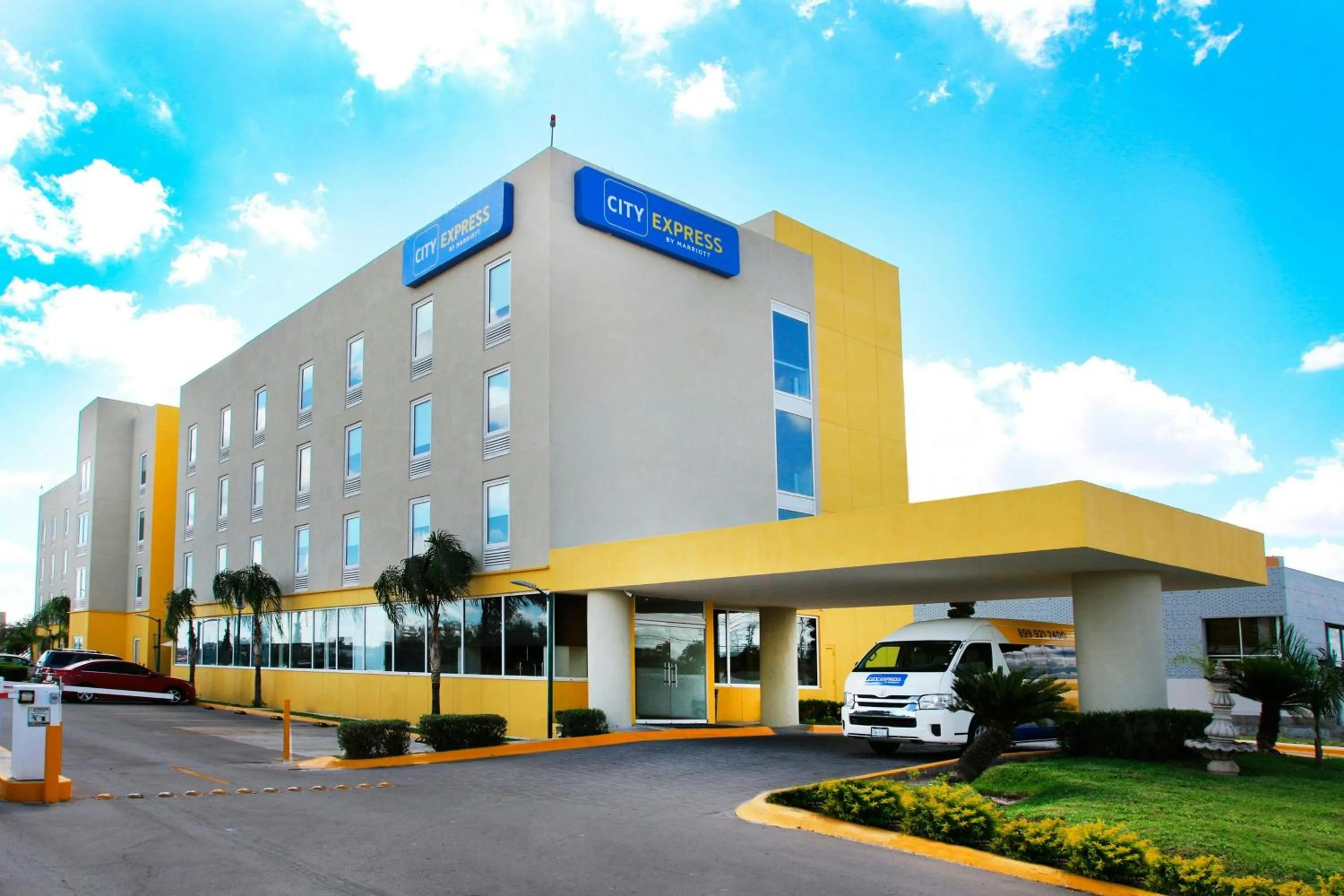 Property building in City Express by Marriott Reynosa
