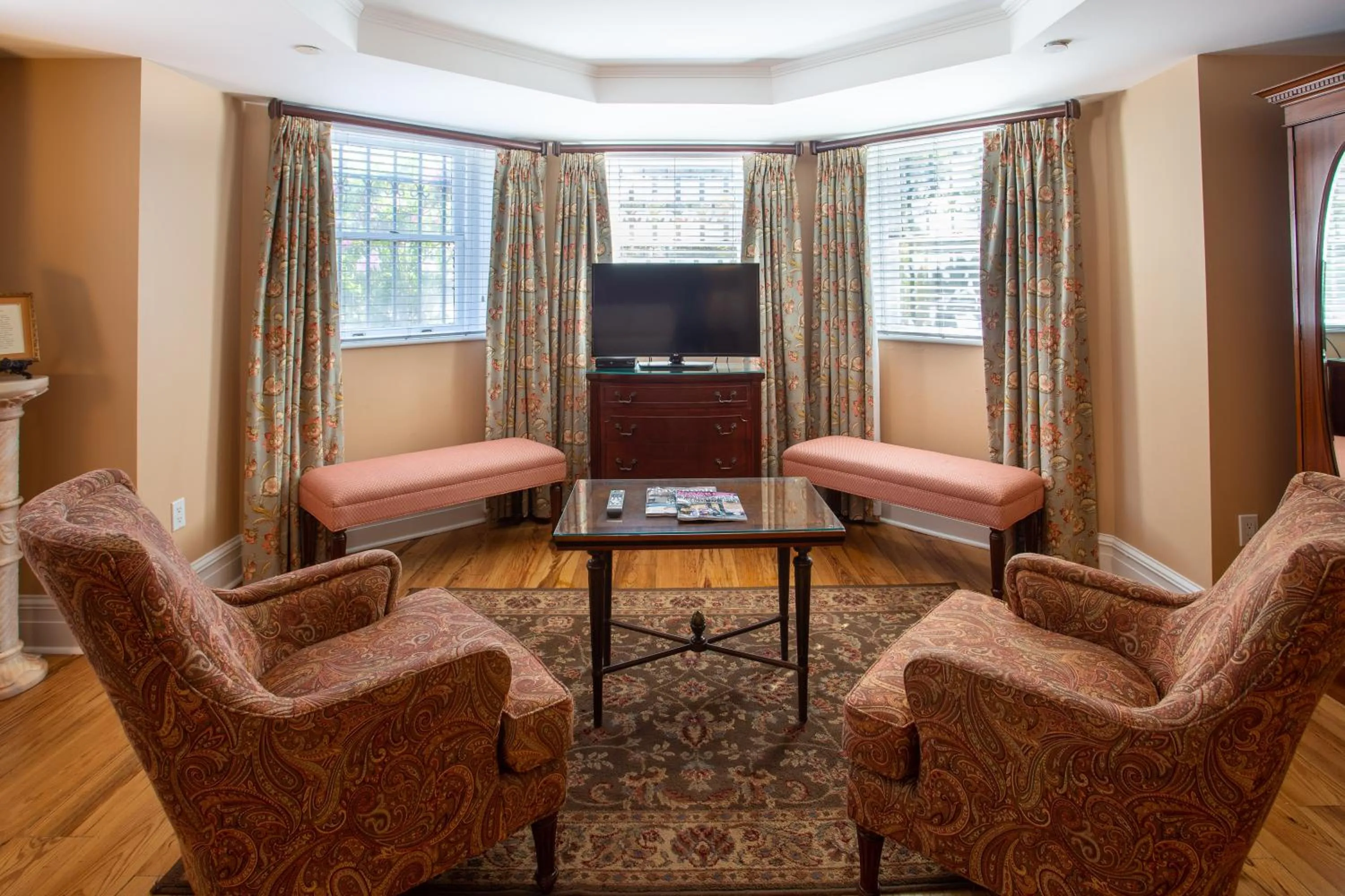Seating area in Kehoe House, Historic Inns of Savannah Collection