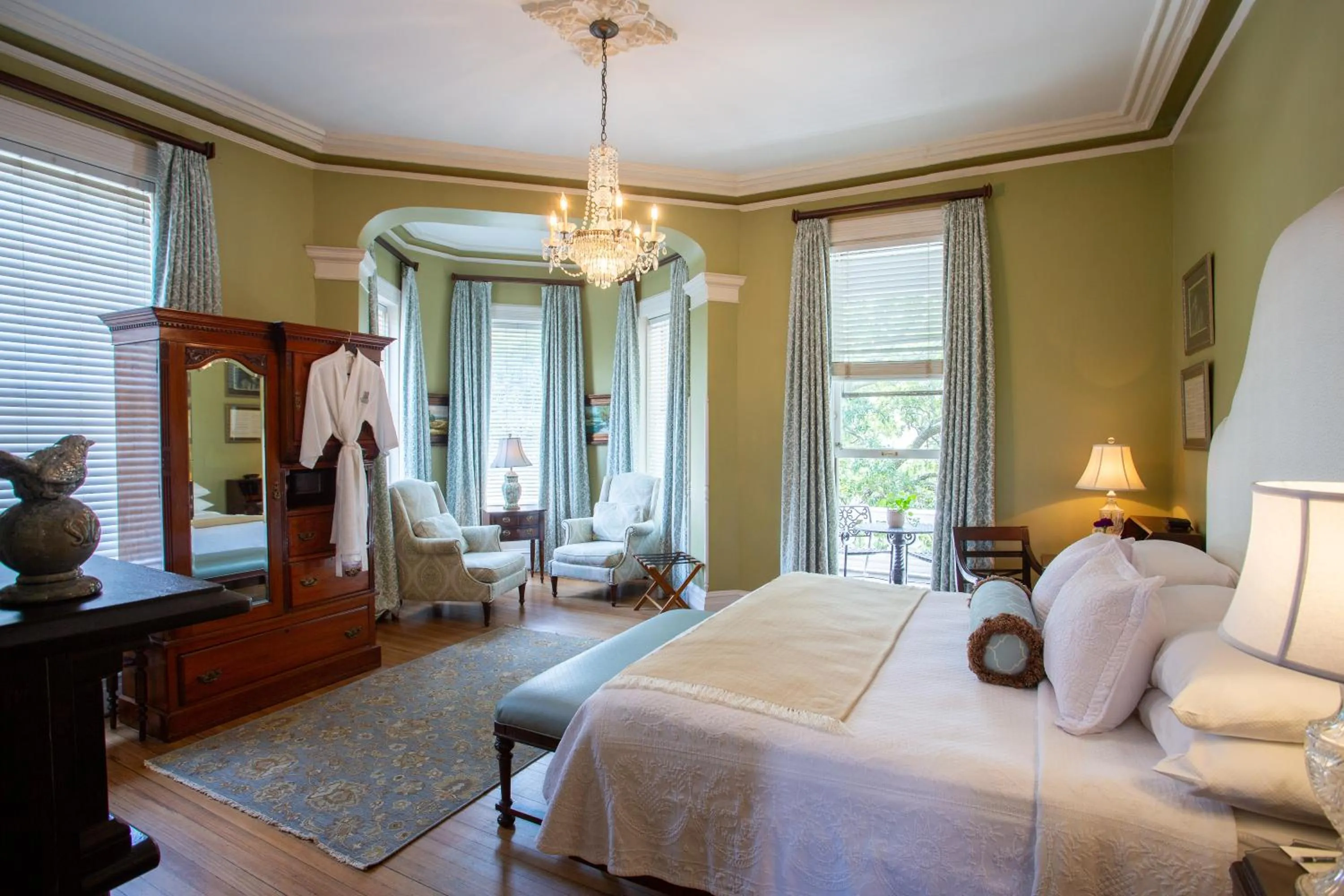 Bedroom, Bed in Kehoe House, Historic Inns of Savannah Collection
